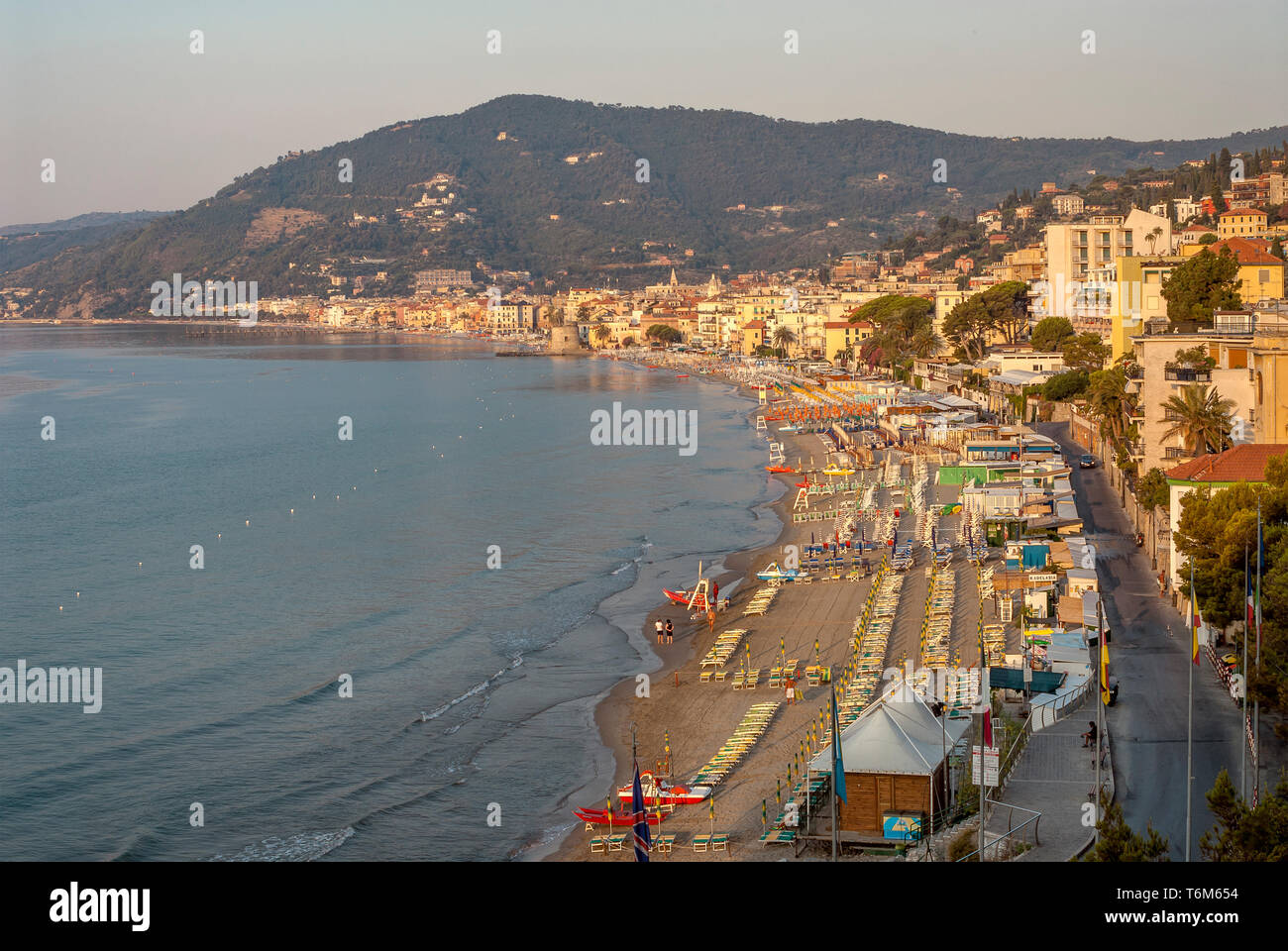 Alassio strand hi-res stock photography and images - Alamy