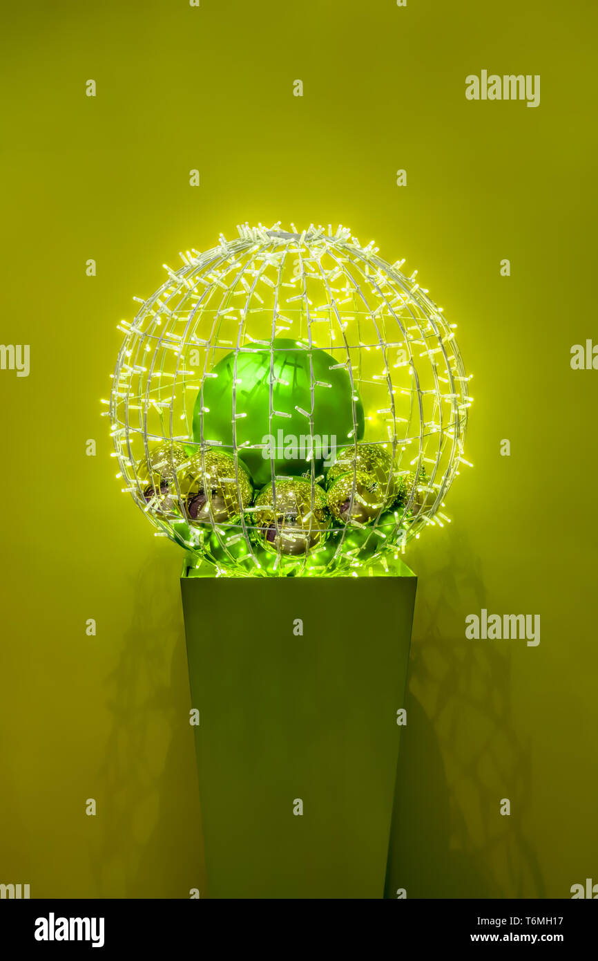Yellow sphere hi-res stock photography and images - Alamy