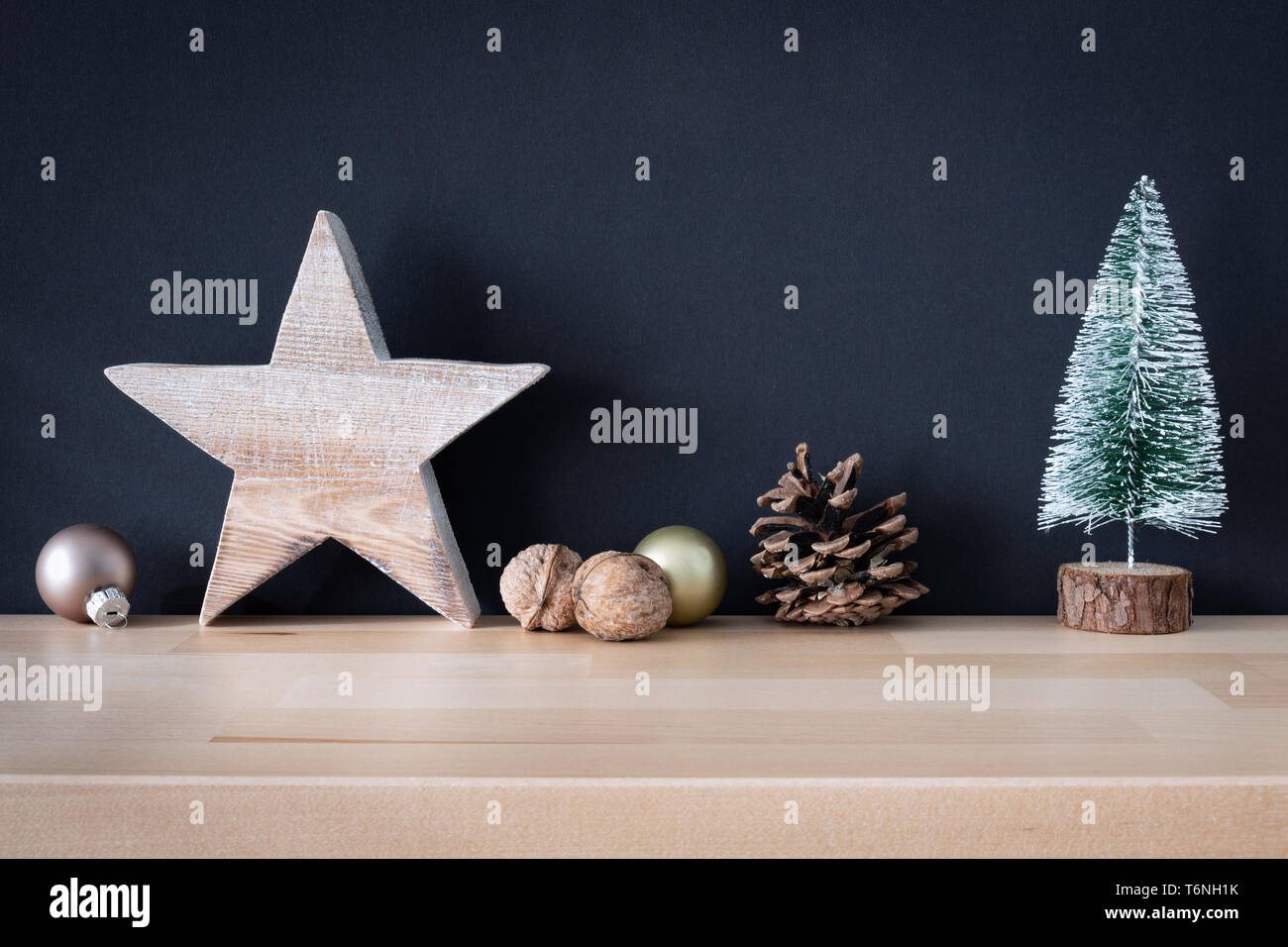 Star and fir tree hi-res stock photography and images - Alamy