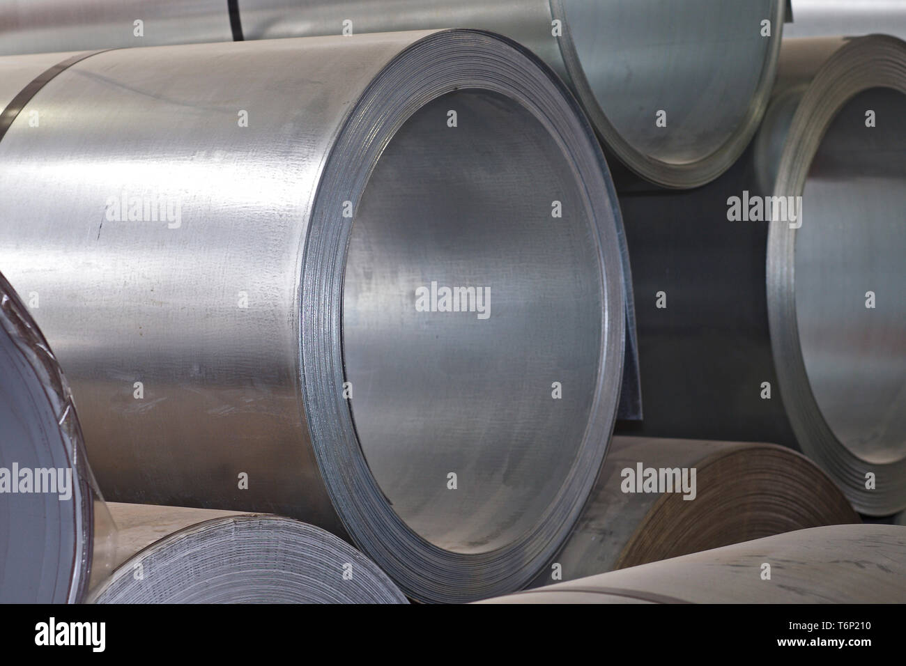 Galvanized steel rolls hi-res stock photography and images - Alamy