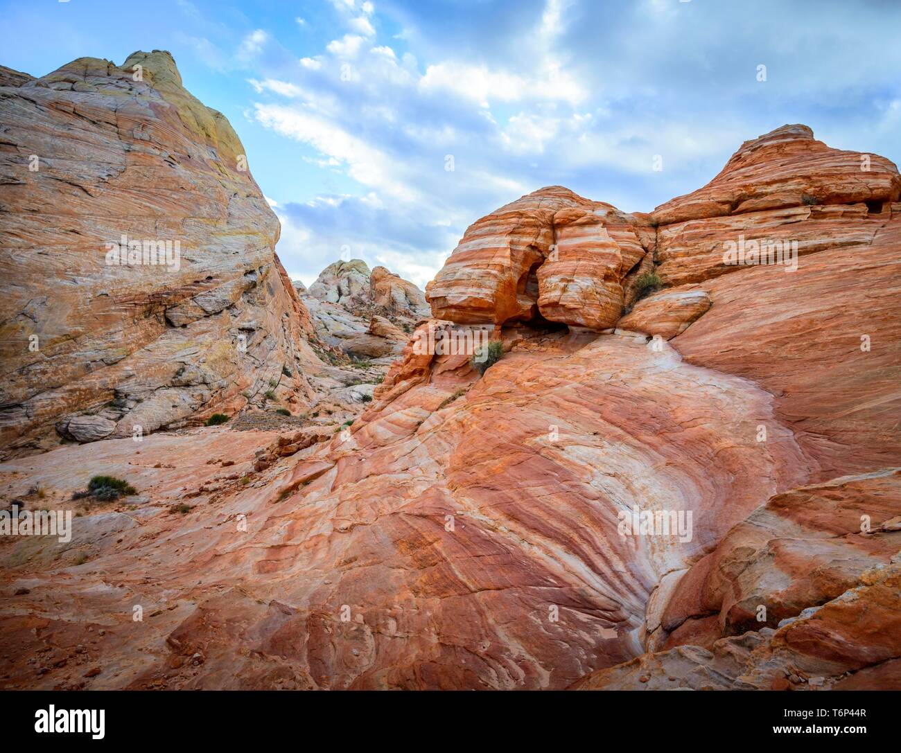 Colorful, Red Orange Rock Formations, Sandstone Rock, Hiking Trail ...