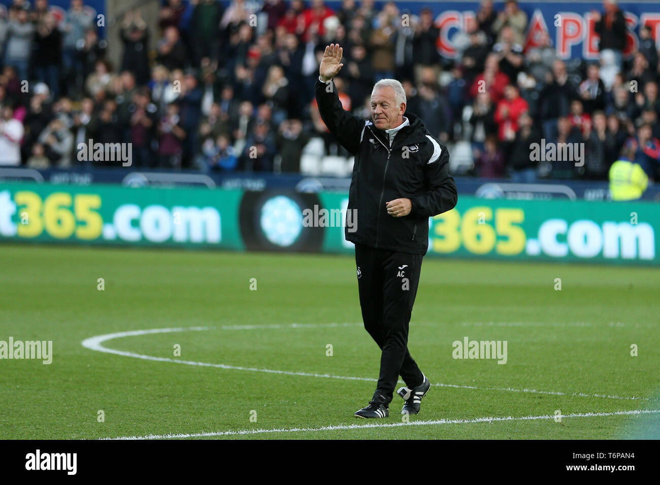 Alan curtis hires stock photography and images Alamy