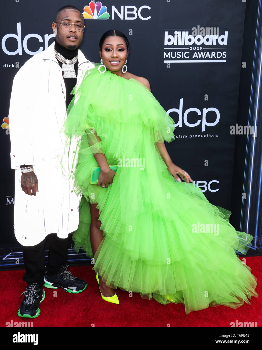 City girls yung miami hi-res stock photography and images - Page 3 - Alamy City girls yung miami hi-res stock photography and images - Page 3 - Alamy