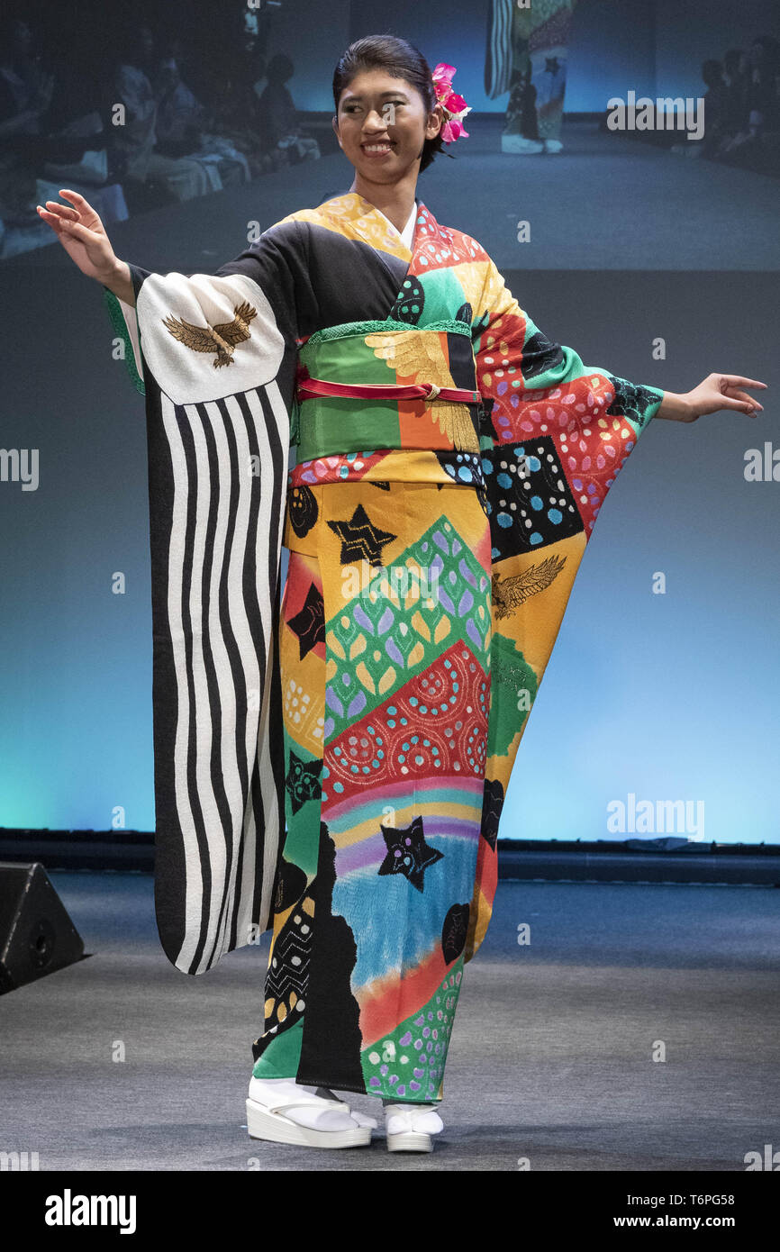 Tokyo, Japan. 2nd May, 2019. A model dressed up a Japanese kimono inspired  in the Republic of Zambia walks on the runway during the Imagine One World  Kimono Project event in Tokyo.