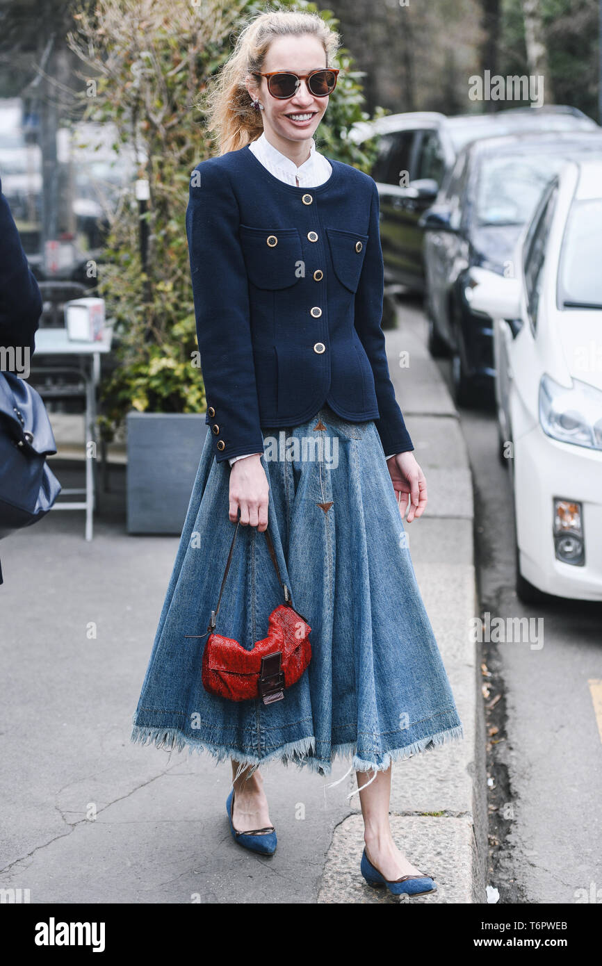 maxi skirt street style