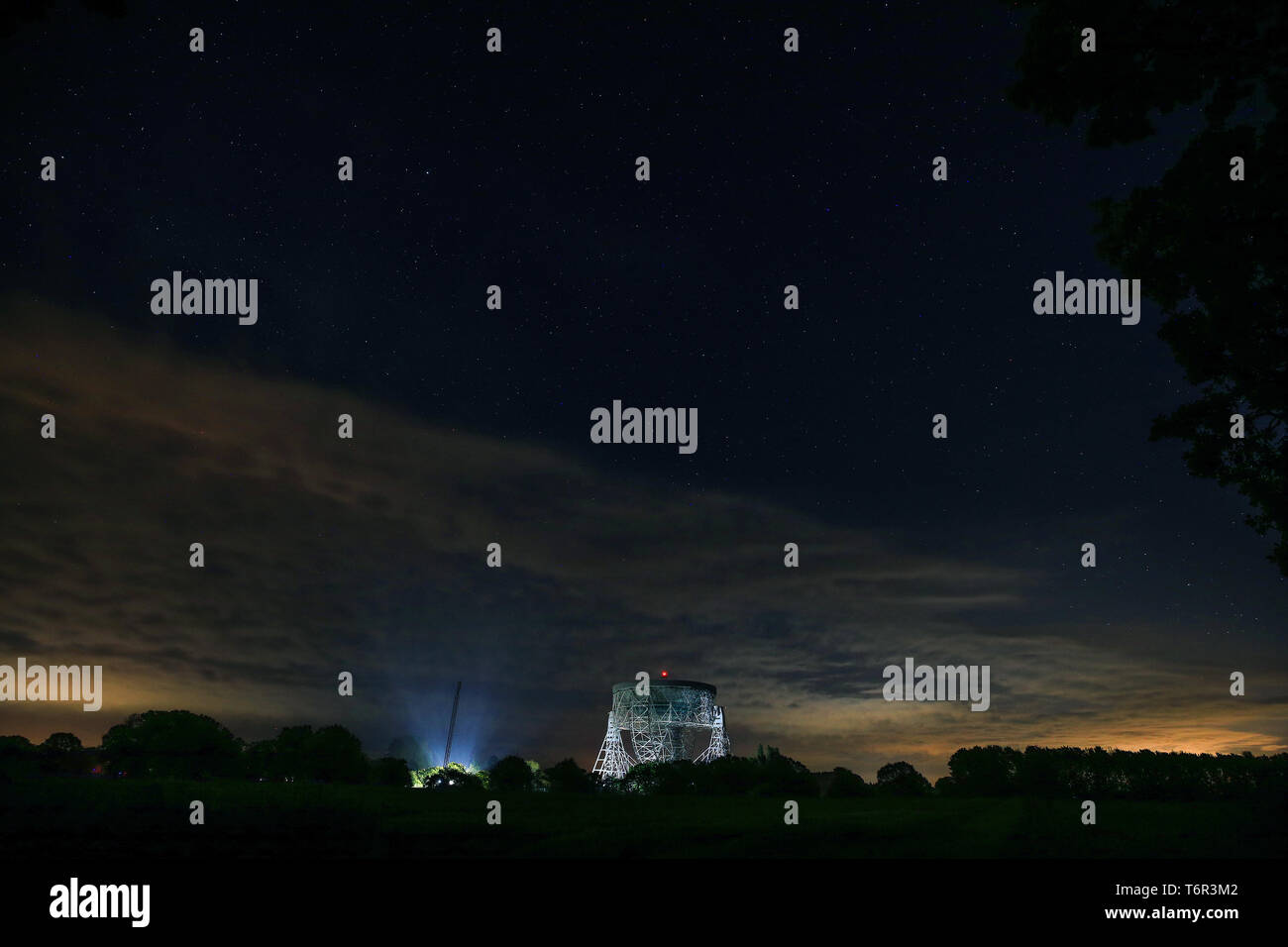 Stars are seen over the Lovell Telescope at Jodrell Bank Observatory in Cheshire. Stock Photo