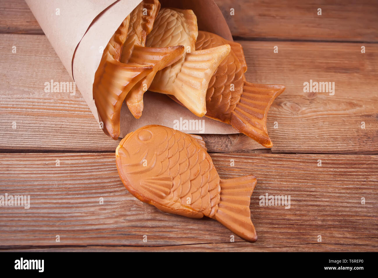 taiyaki of japanese traditional baked sweets, fish-shaped cake Stock Photo  - Alamy