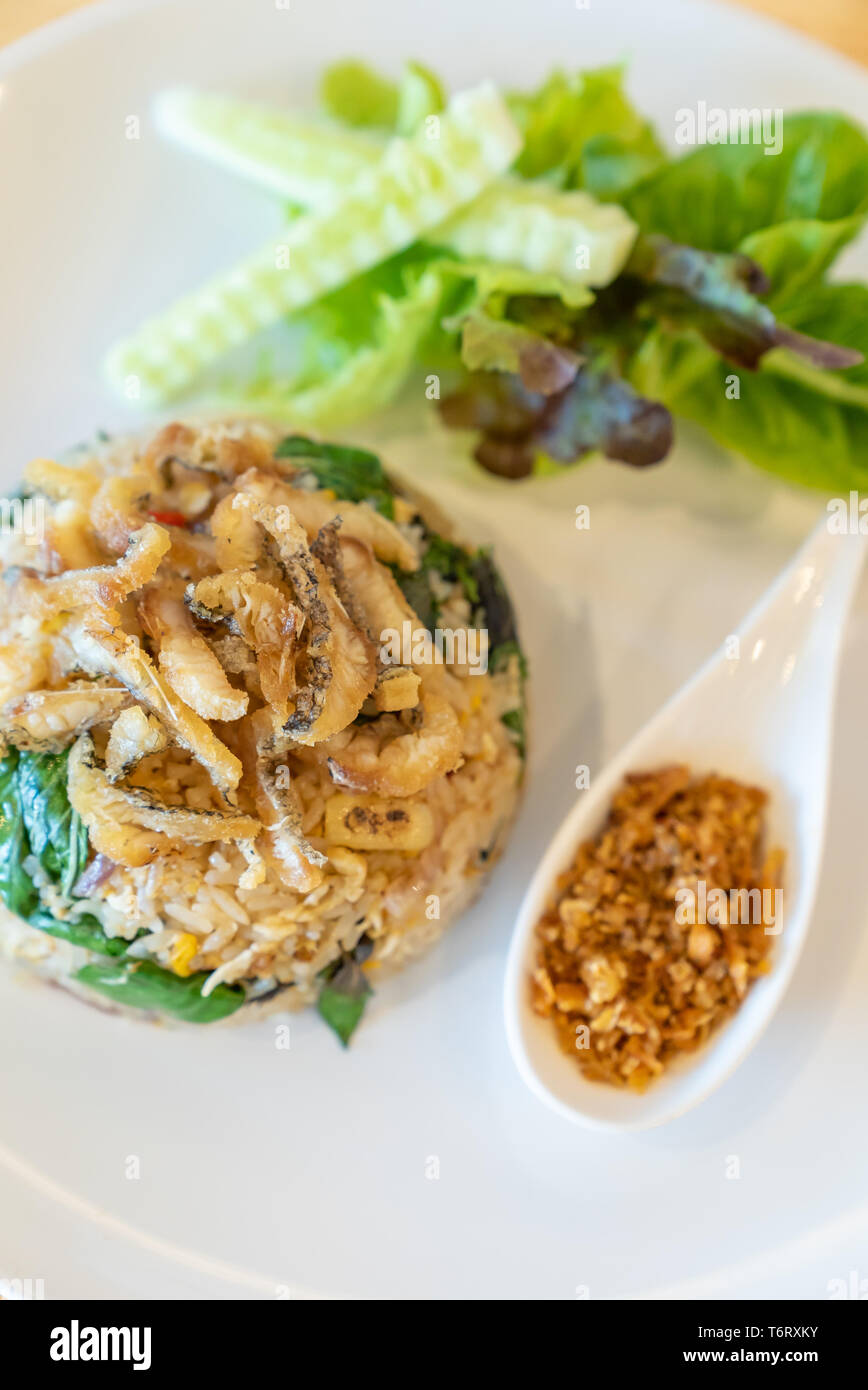 Fried rice fish Stock Photo - Alamy