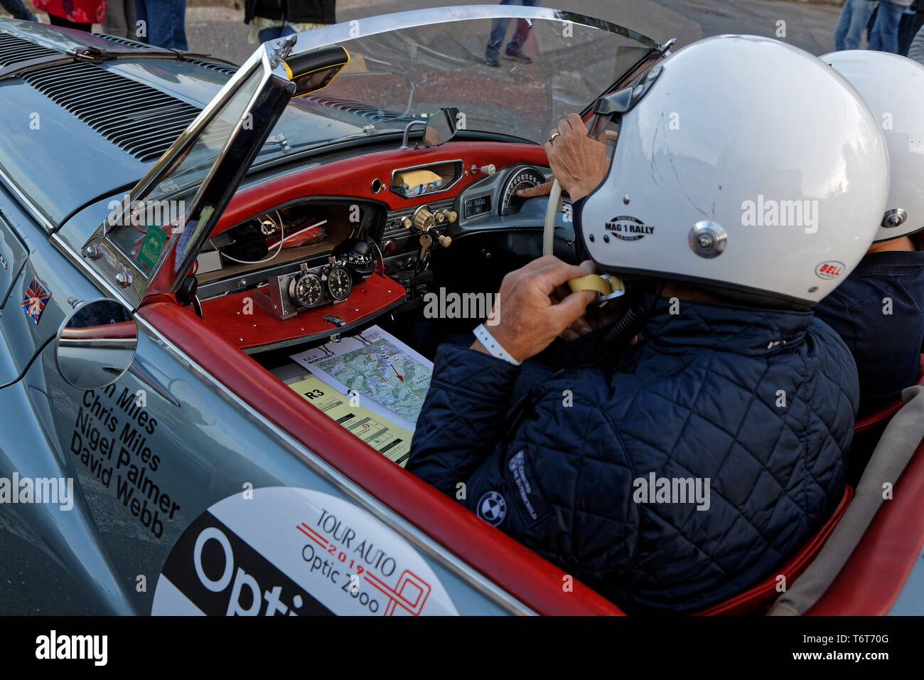 Tour De France Automobile High Resolution Stock Photography And Images Alamy