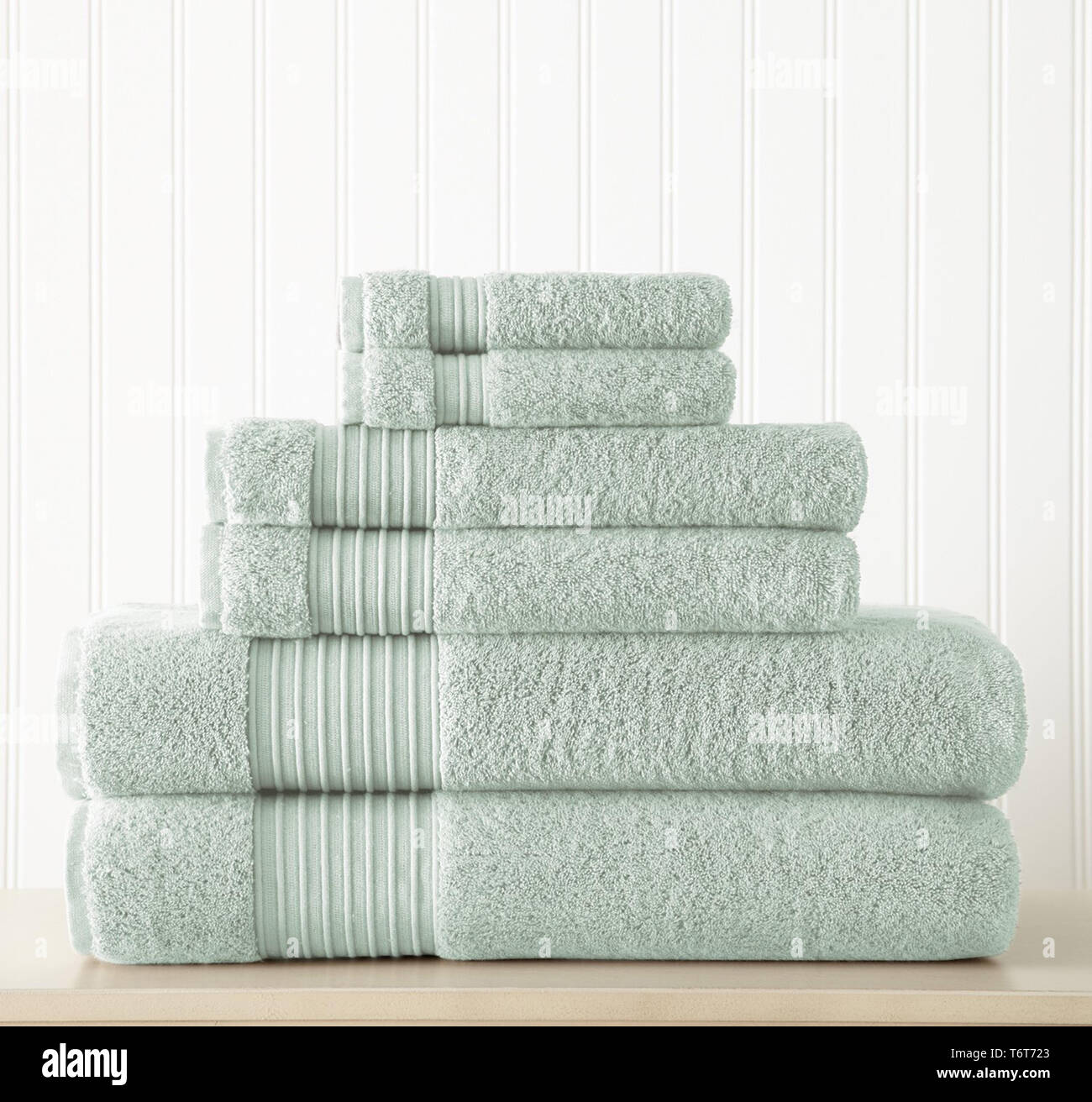 Beautiful, fluffy dobby border cotton towel set Stock Photo Alamy