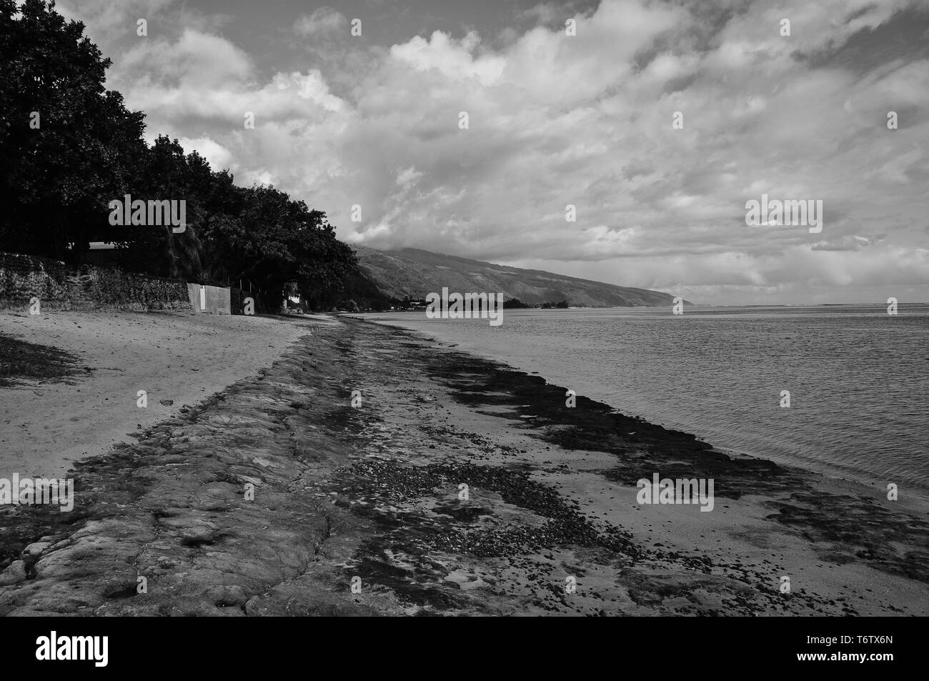 Bungalows over water Black and White Stock Photos & Images - Alamy