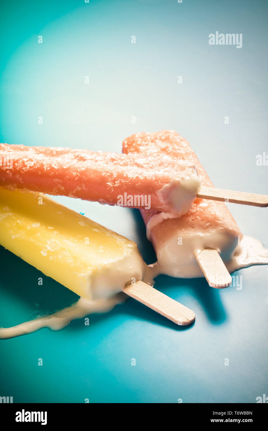 Download Ice Lollies High Resolution Stock Photography And Images Alamy Yellowimages Mockups