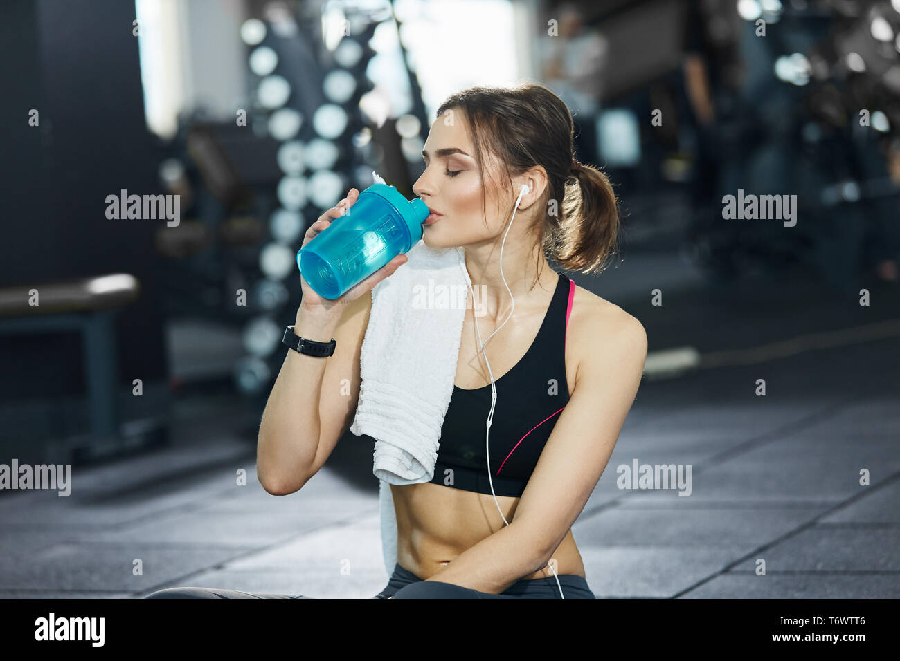 Fit Girl With Red Short Hair In Gym Stock Photo 245201382 Alamy