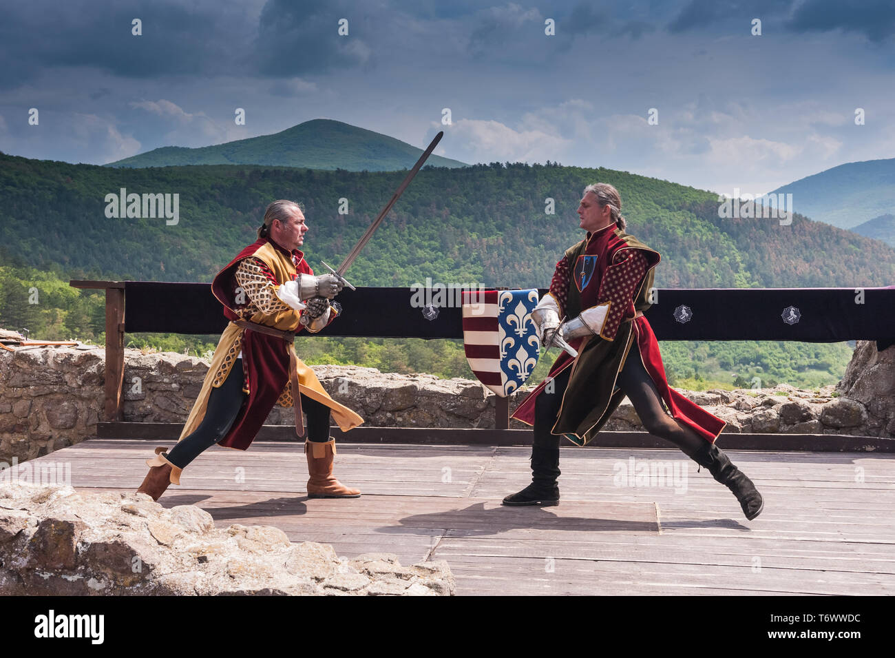 Knights fight places hires stock photography and images Alamy