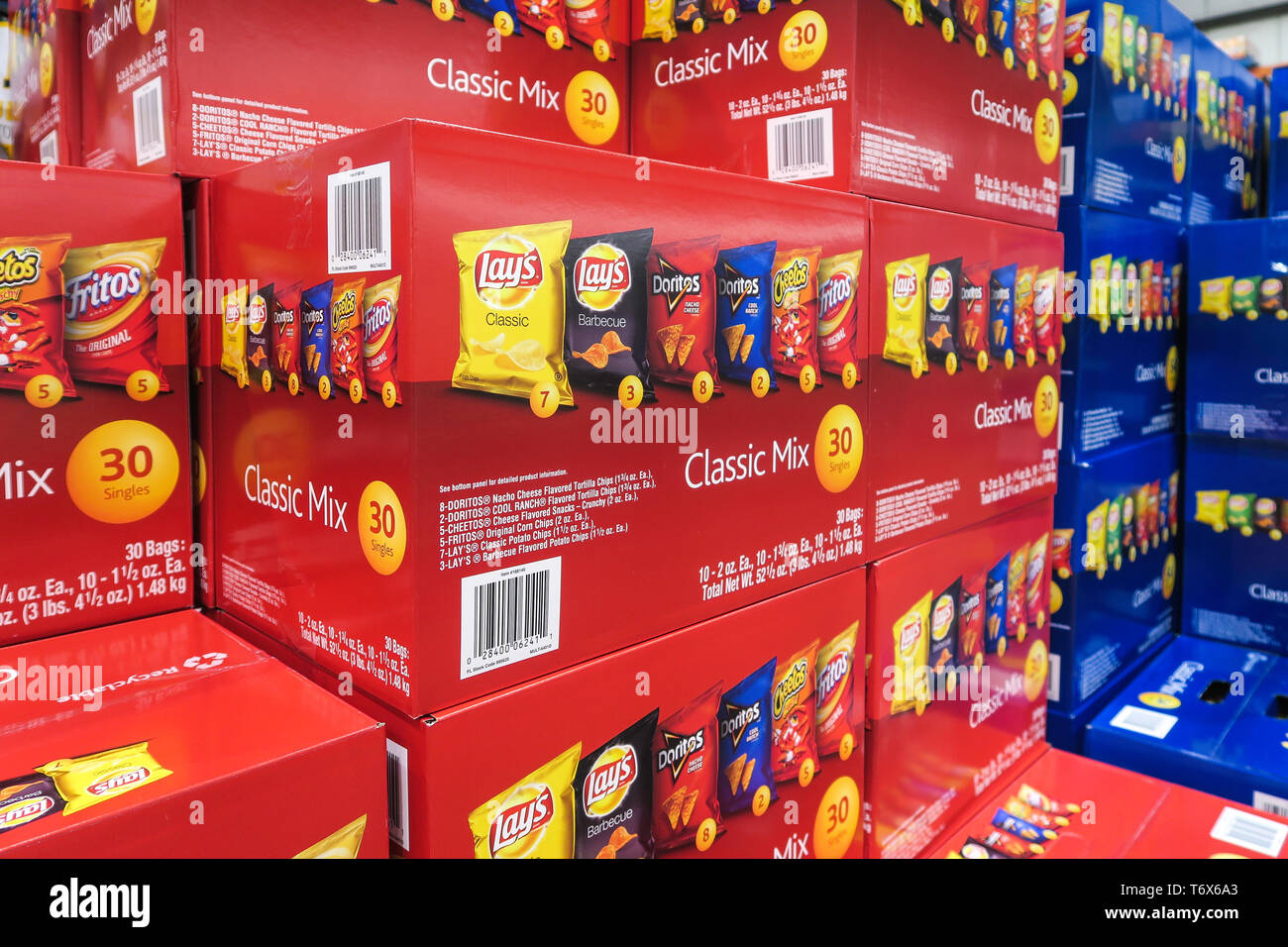 Lays chips display hires stock photography and images Alamy