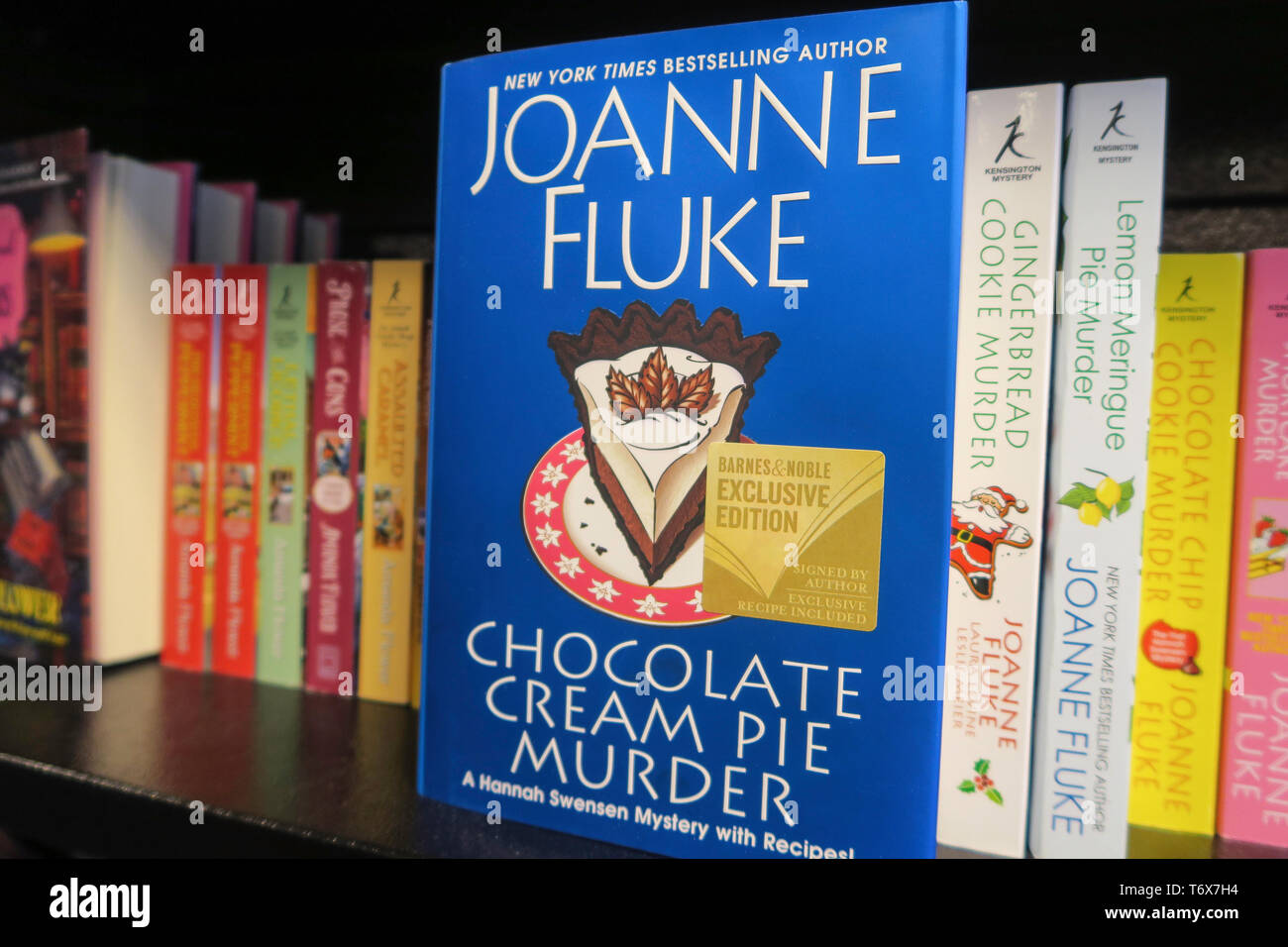 Barnes Noble Booksellers Book Display Nyc Usa Stock Photo