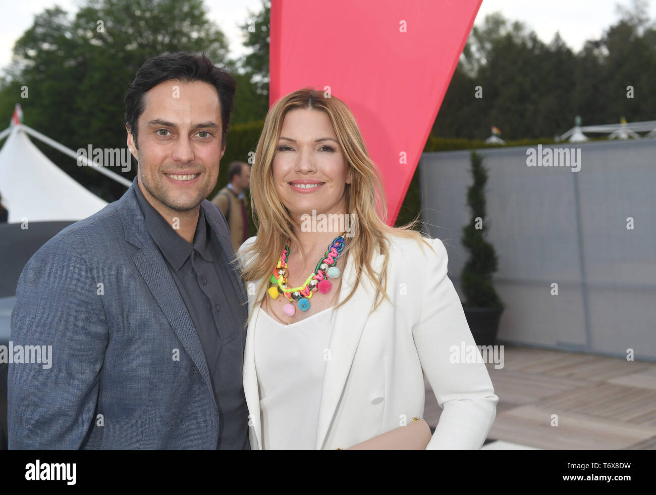 Munich, Germany. 02nd May, 2019. Sports presenter Jessica Kastrop and her husband Roman Libbertz come to the event 'Service at BILD', which takes place as part of the ATP tournament, the BMW Open, at MTTC Iphitos. Credit: Felix Hörhager/dpa/Alamy Live News Stock Photo