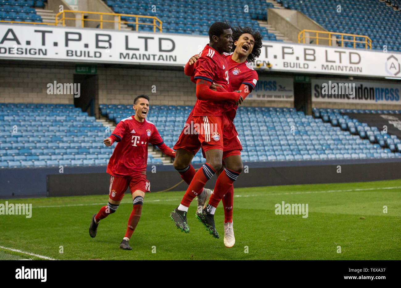 Joshua Zirkzee High Resolution Stock Photography And Images Alamy