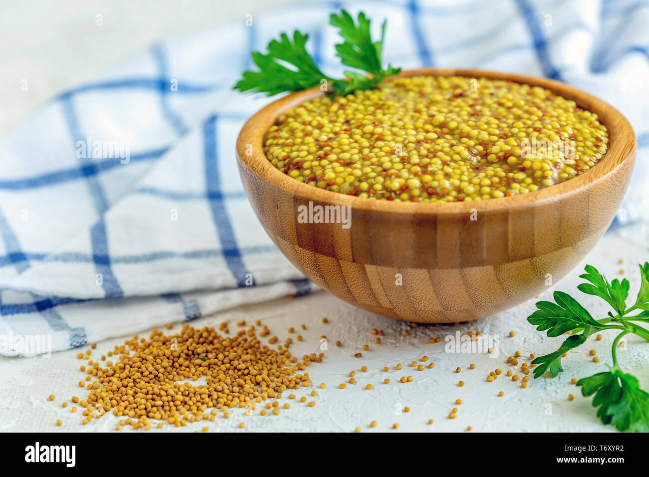 Grain of mustard seed hi-res stock photography and images - Alamy