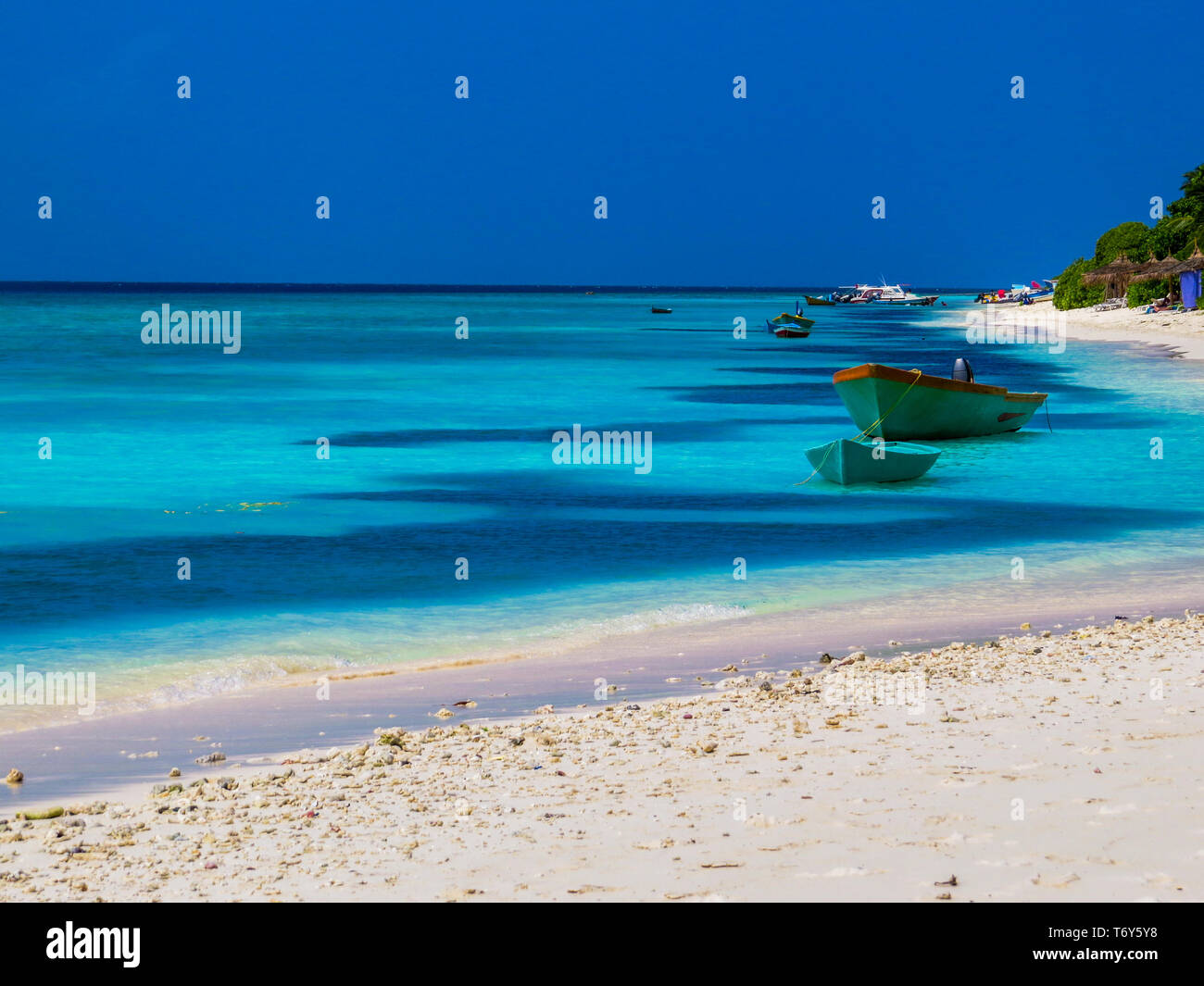 Fisherman boats on the atoll of Ukulhas, Maldives Stock Photo