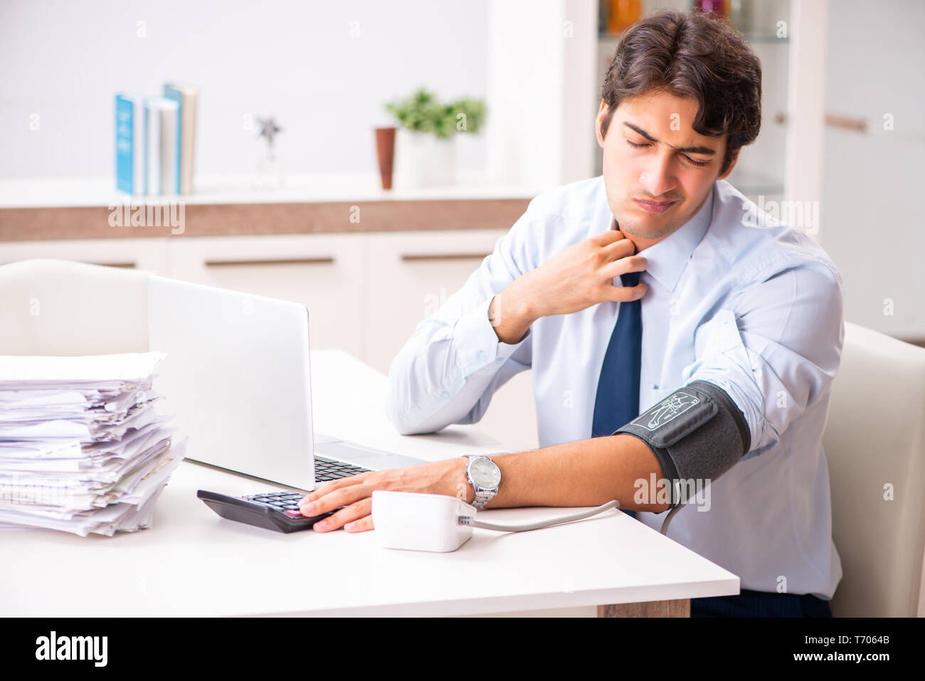 Blood pressure under check hi-res stock photography and images - Alamy