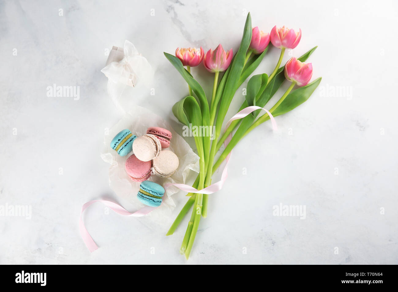 Composition gift box tasty hi-res stock photography and images - Alamy