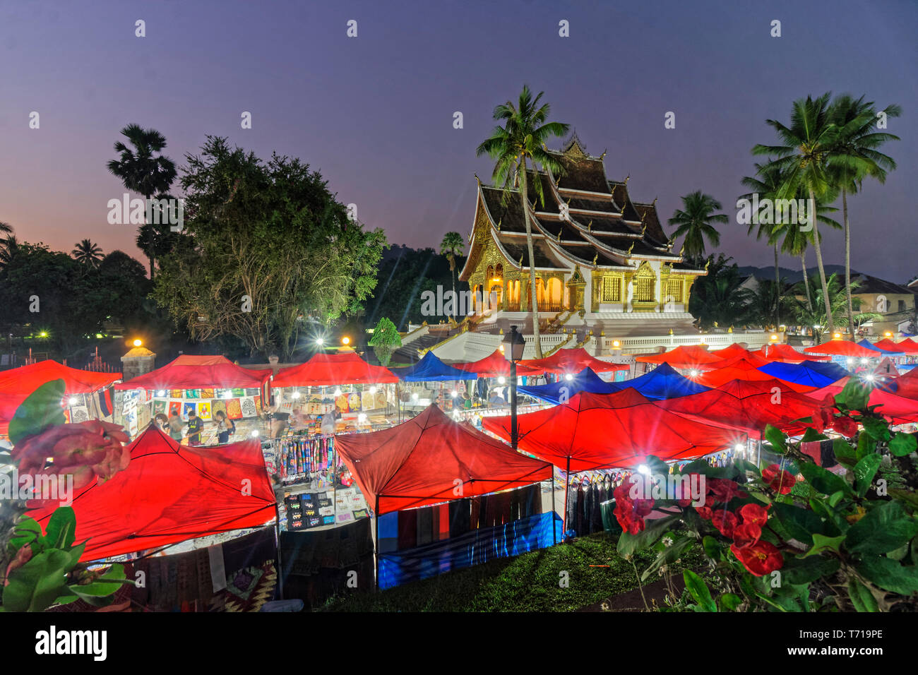 Night market, Haw Pha Bang Temple in Royal Palace Museum , Luang Prabang, Laos Stock Photo