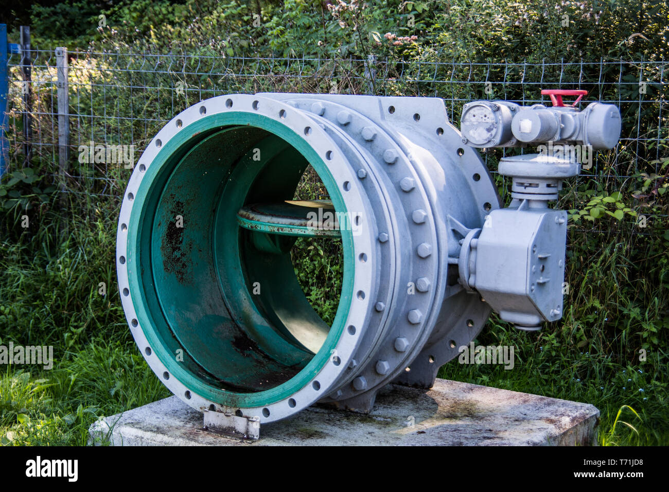 Dam Valve High Resolution Stock Photography and Images Alamy