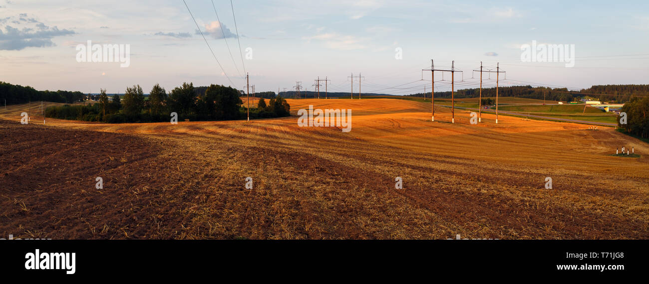Field after harvest Stock Photo - Alamy