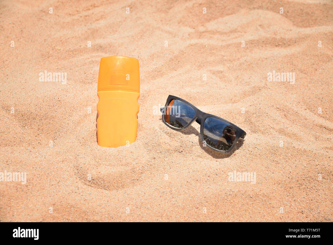 Cream Mary Lou Sunglasses