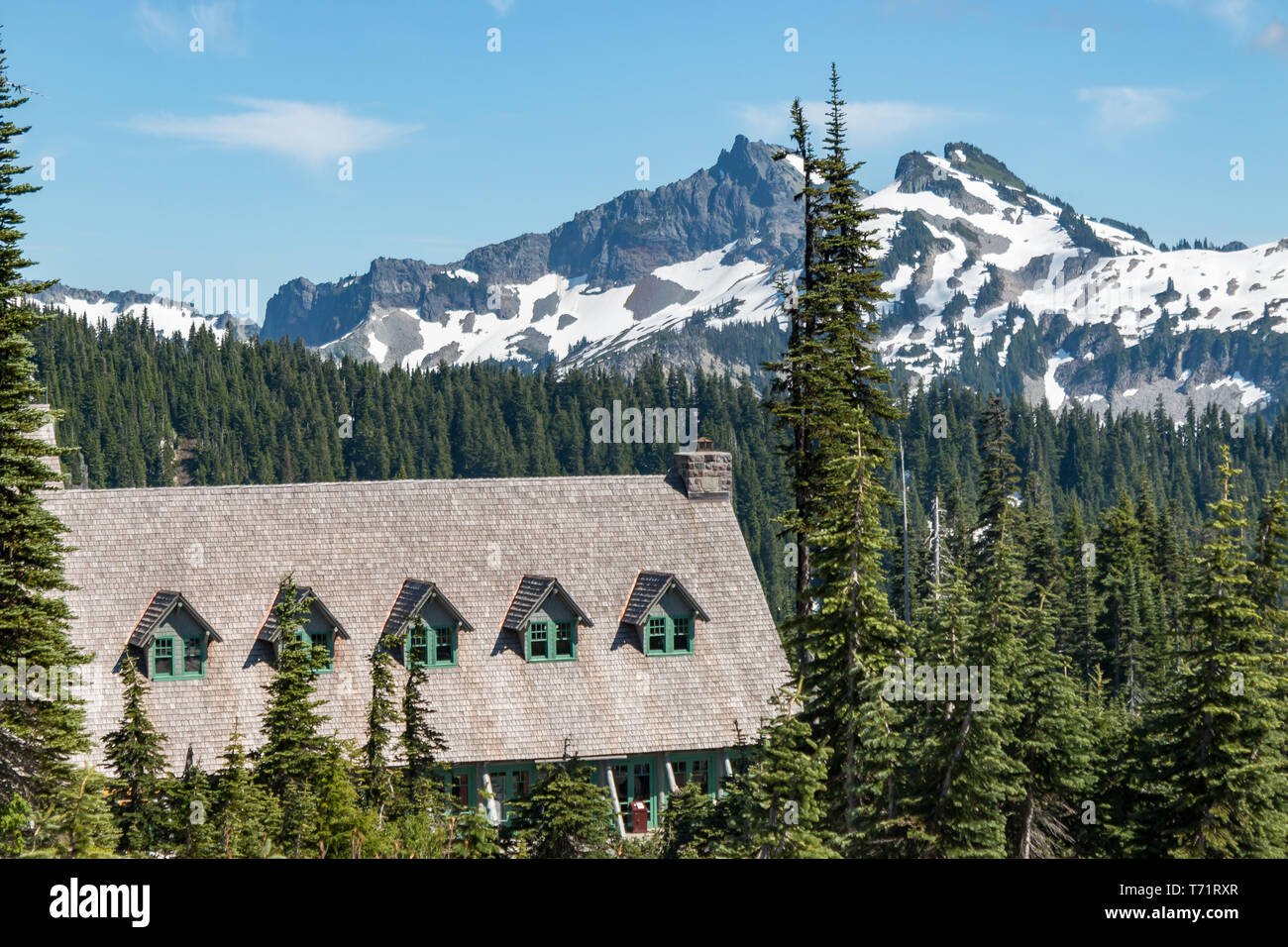 The View Of Paradise Inn At Mt Rainier National Park On A Bright Summer Day Stock Photo Alamy