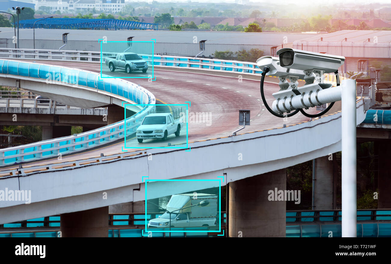 Machine learning analytics identify vehicles technology , Artificial intelligence concept. Software ui analytics and recognition cars vehicles in city Stock Photo