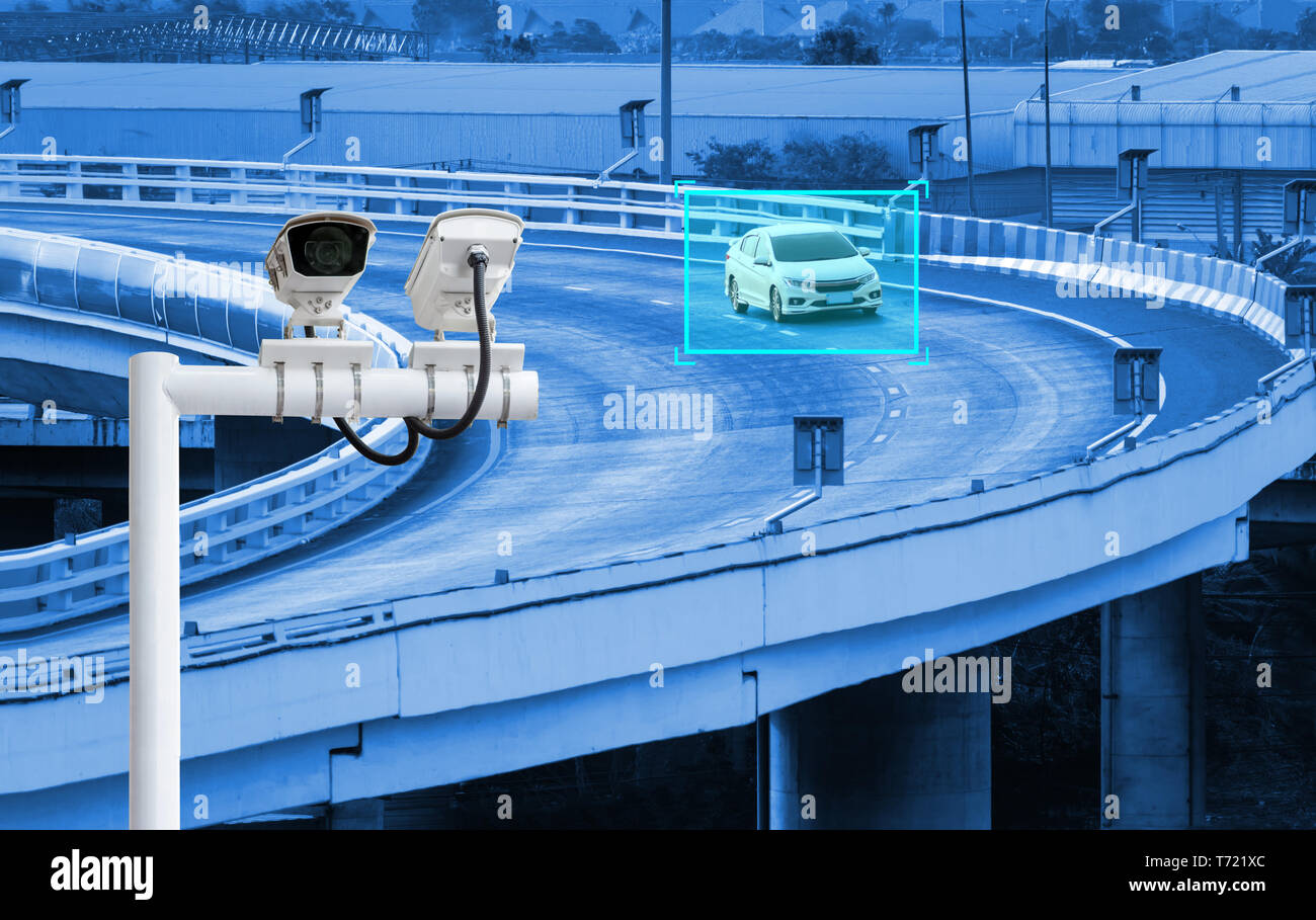 Machine learning analytics identify vehicles technology , Artificial intelligence concept. Software ui analytics and recognition cars vehicles in city Stock Photo
