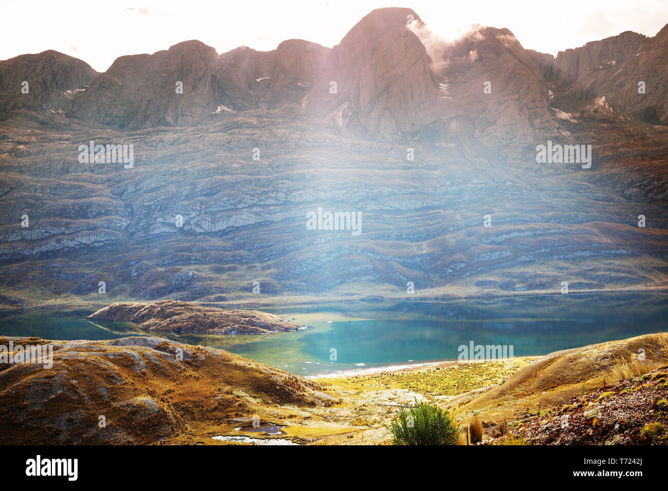 Peru huaraz andes alpamayo hi-res stock photography and images - Alamy