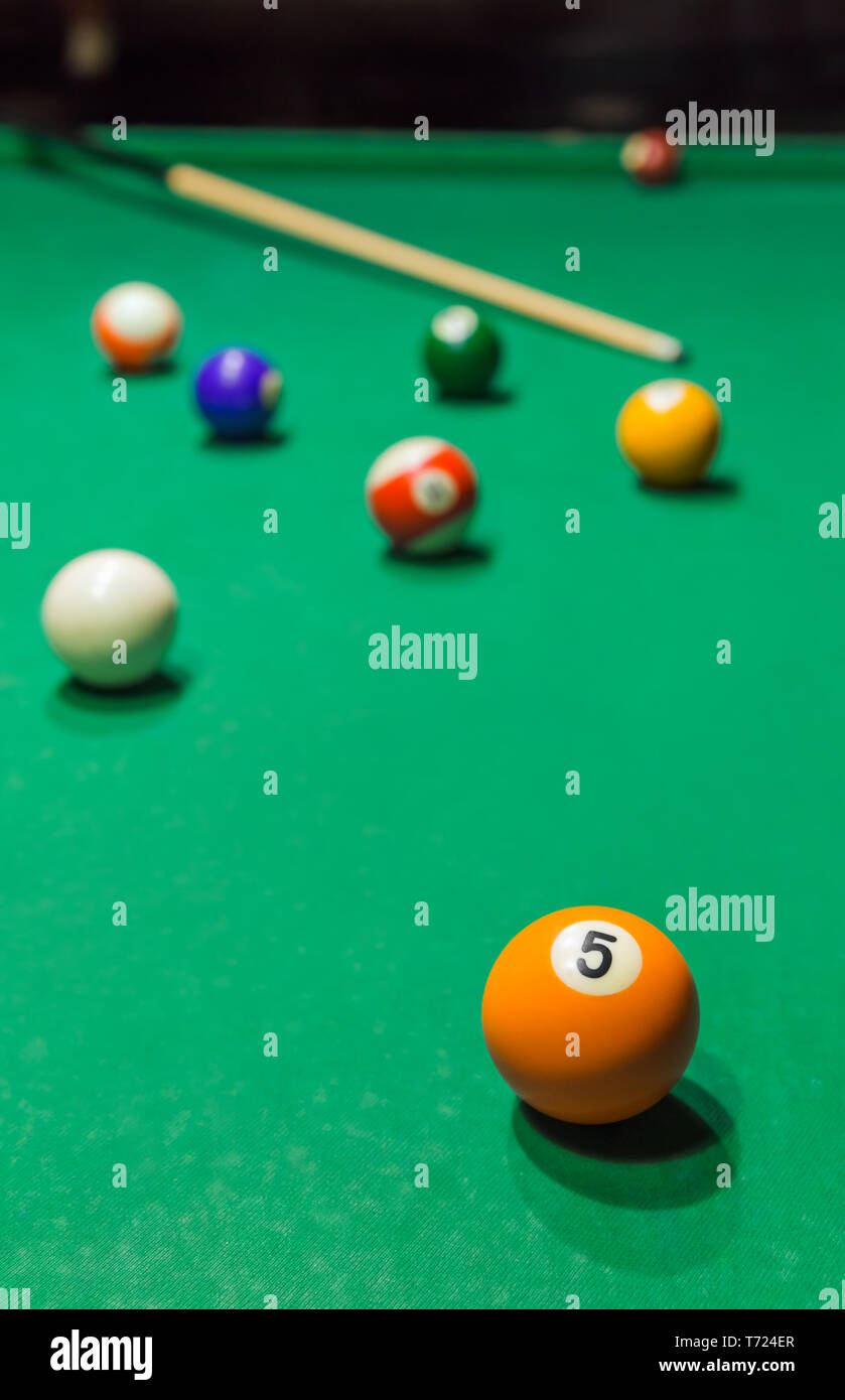 Hand snooker balls hires stock photography and images Alamy