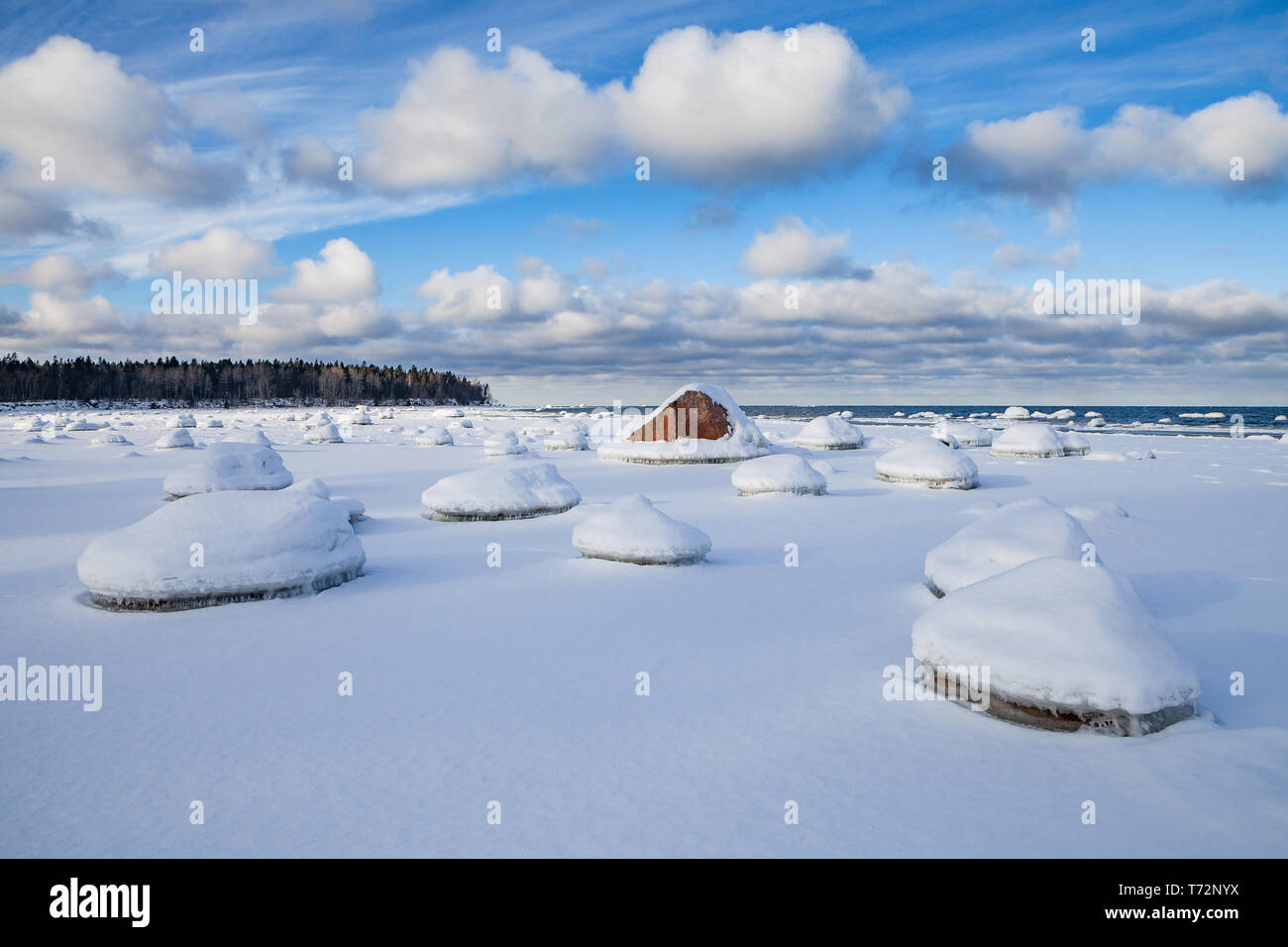 Drift ice baltic sea hi-res stock photography and images - Alamy