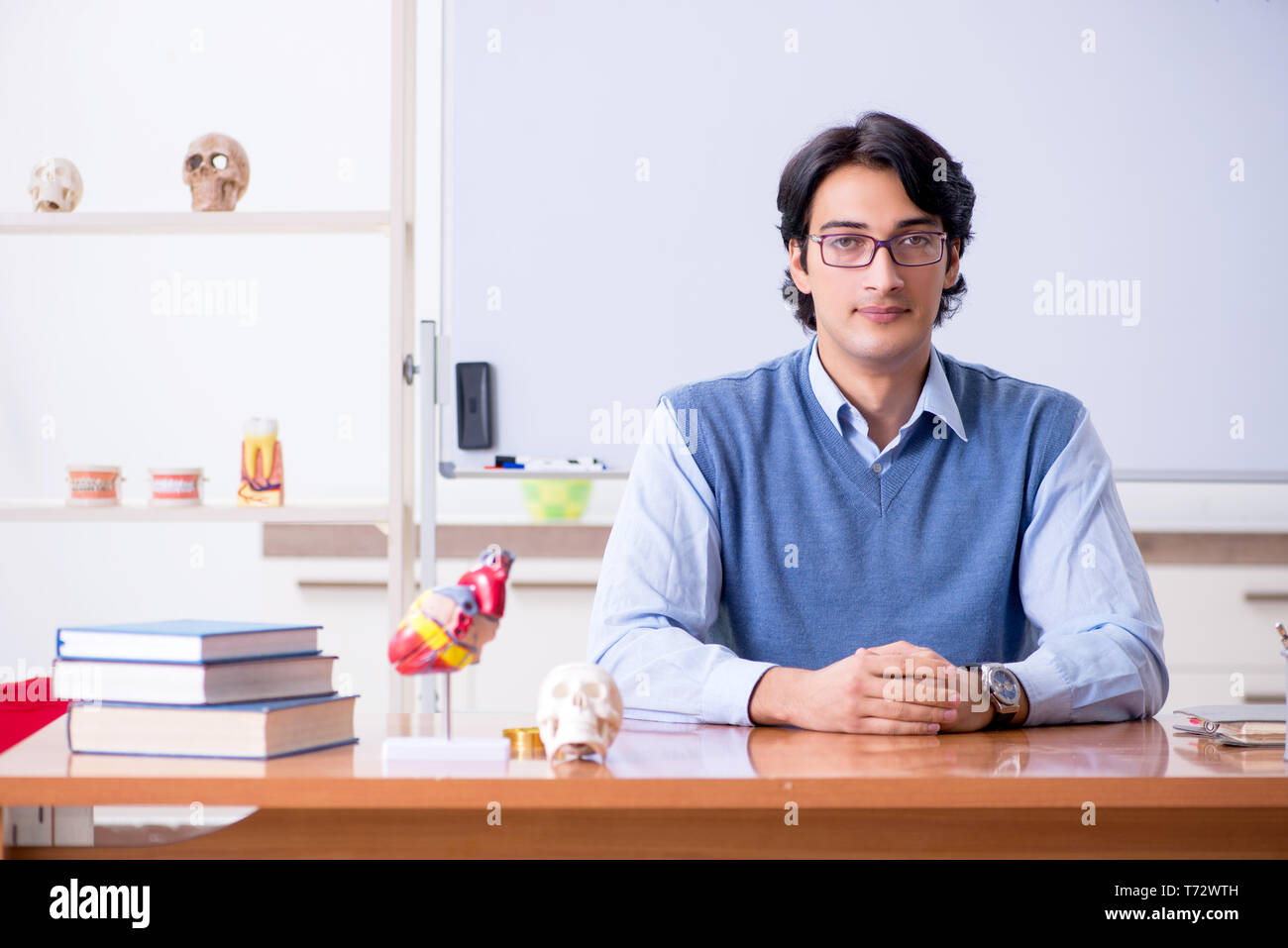 Young lecturer teacher teaching anatomy Stock Photo Alamy