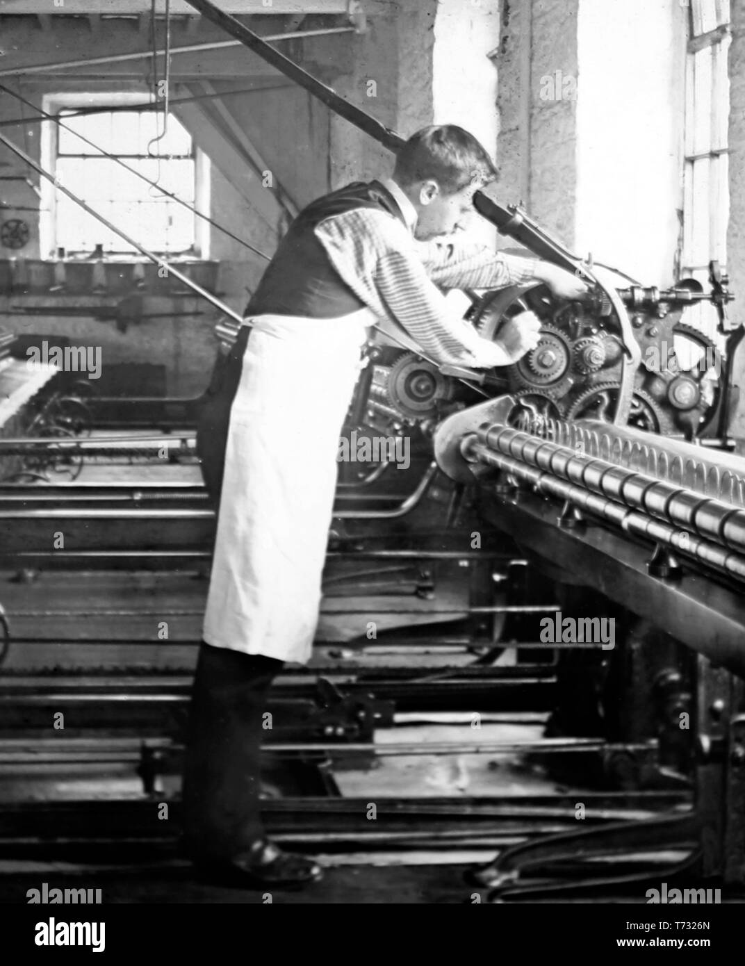 Cotton mill worker hires stock photography and images Alamy