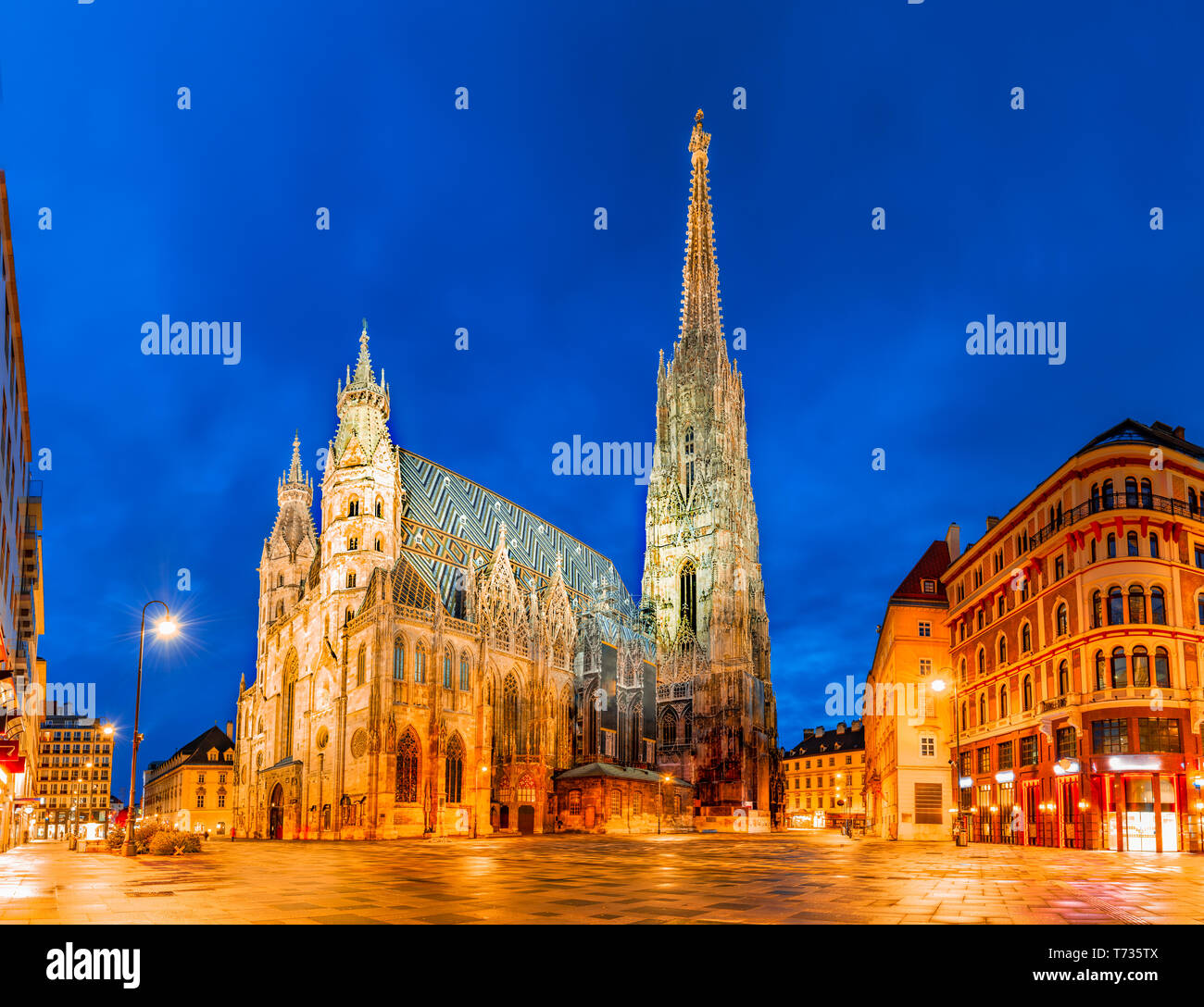 Vienna, Austria, Europe: St. Stephen's Cathedral or Stephansdom, Stephansplatz early in the morning. Stock Photo