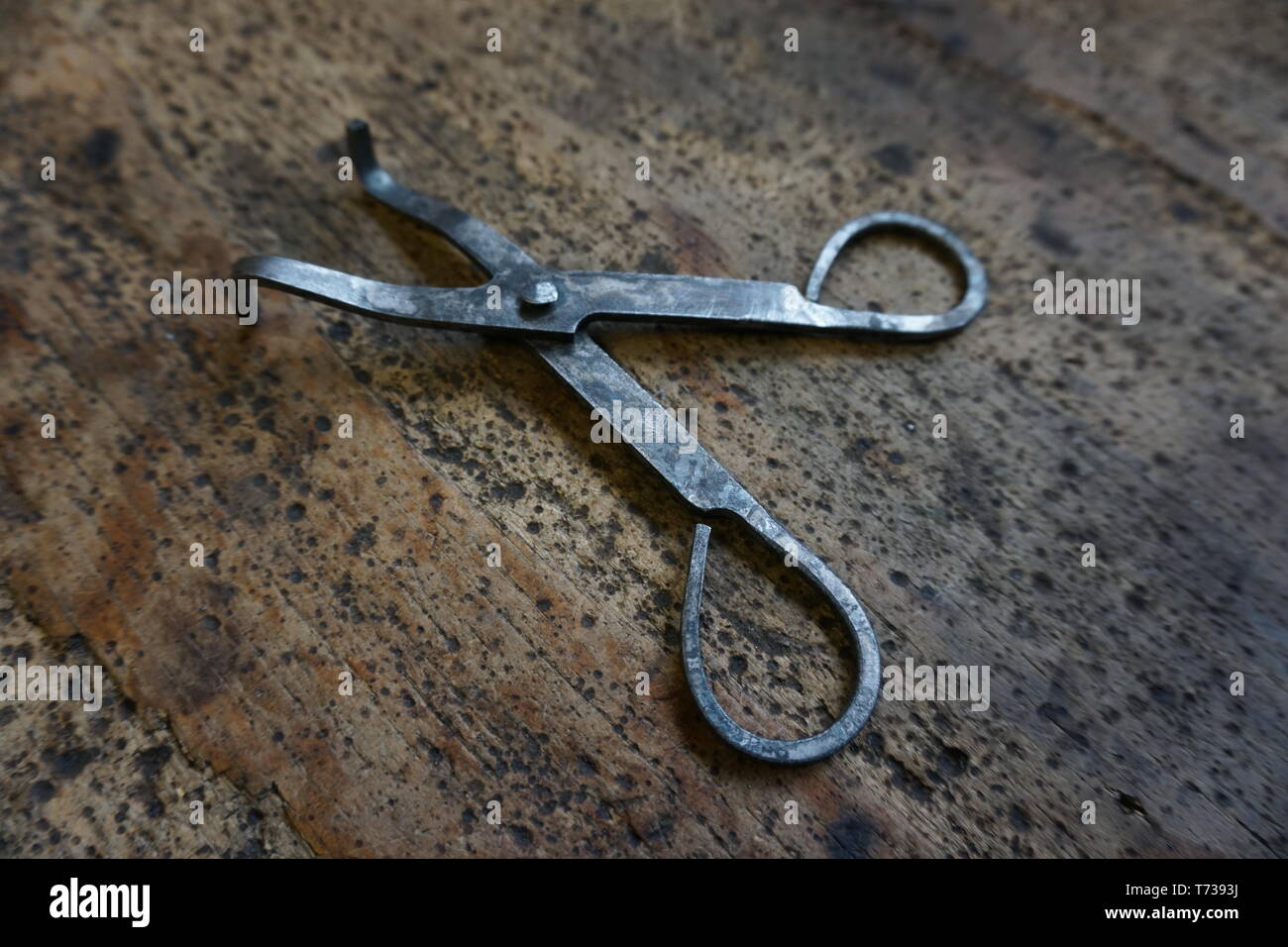 medieval surgeons tools and instruments, reconstructed by daegrad tools