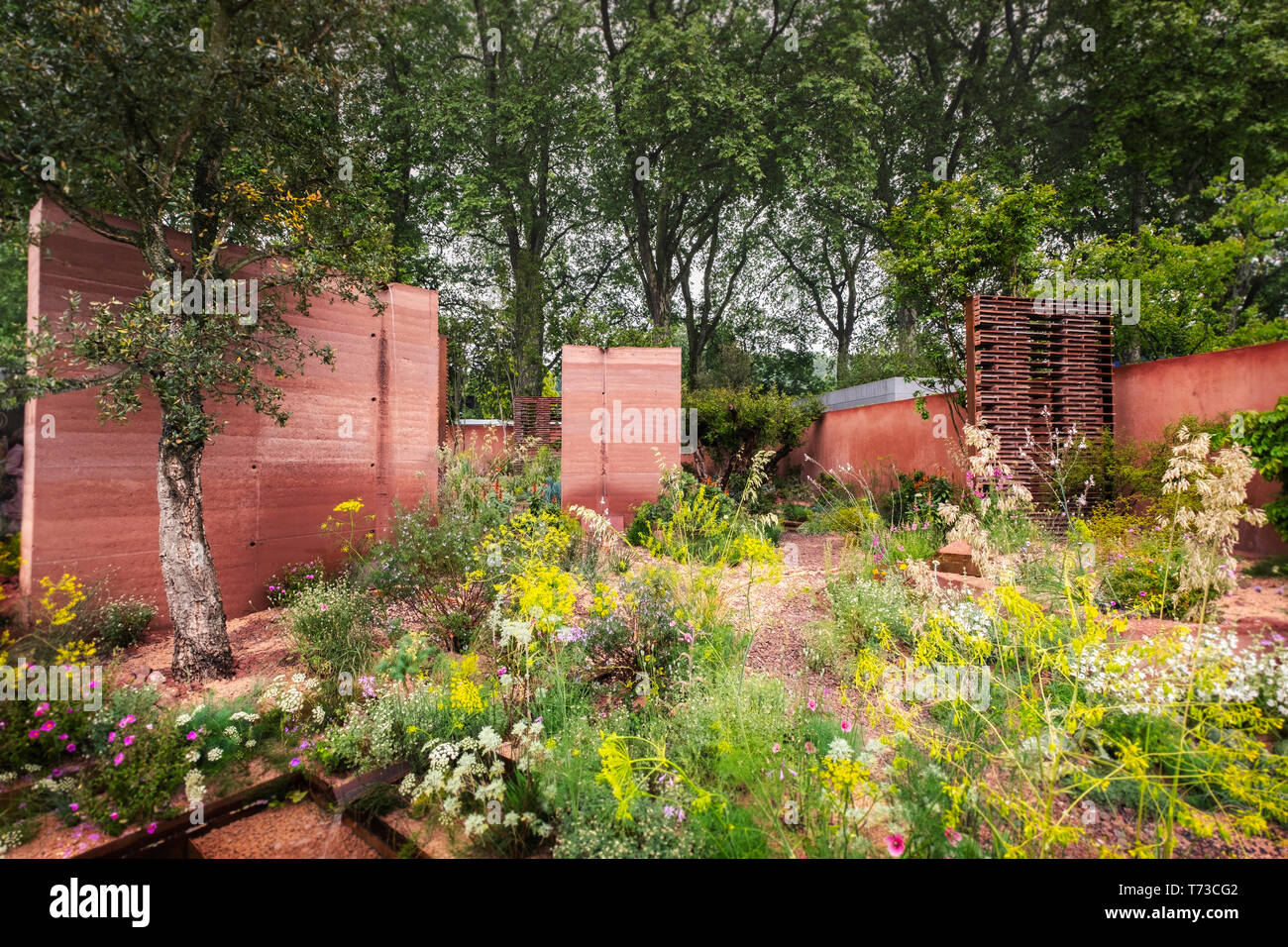 The M & G garden designed by Sarah Price, at the Chelsea Flower Show 2018, London, UK. Stock Photo