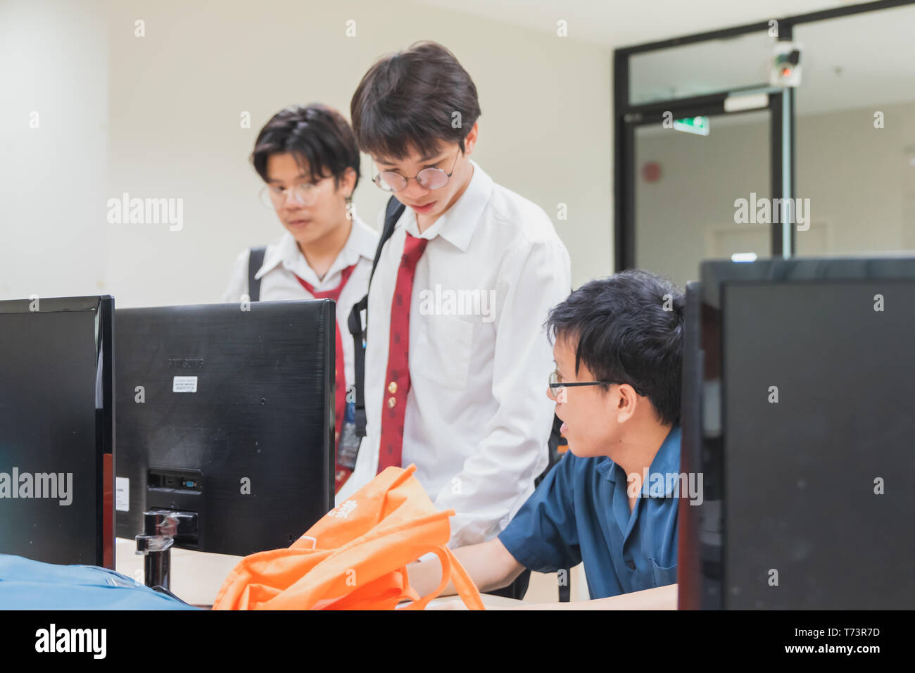 Student Group Computer Science Engineering Group of Thai University Students discussing about their final computer ...