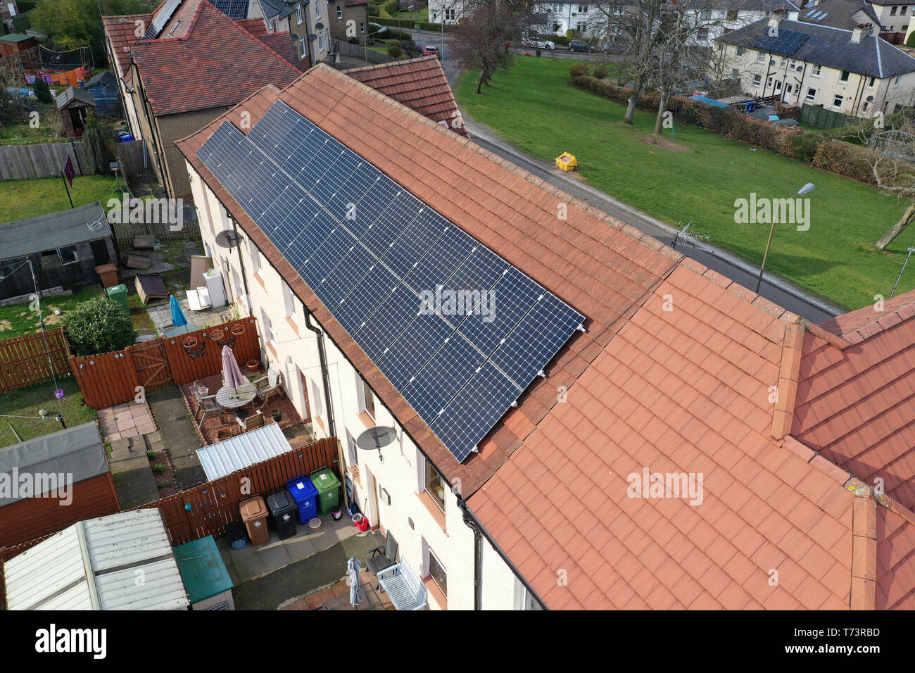 Pv solar panels hires stock photography and images Alamy