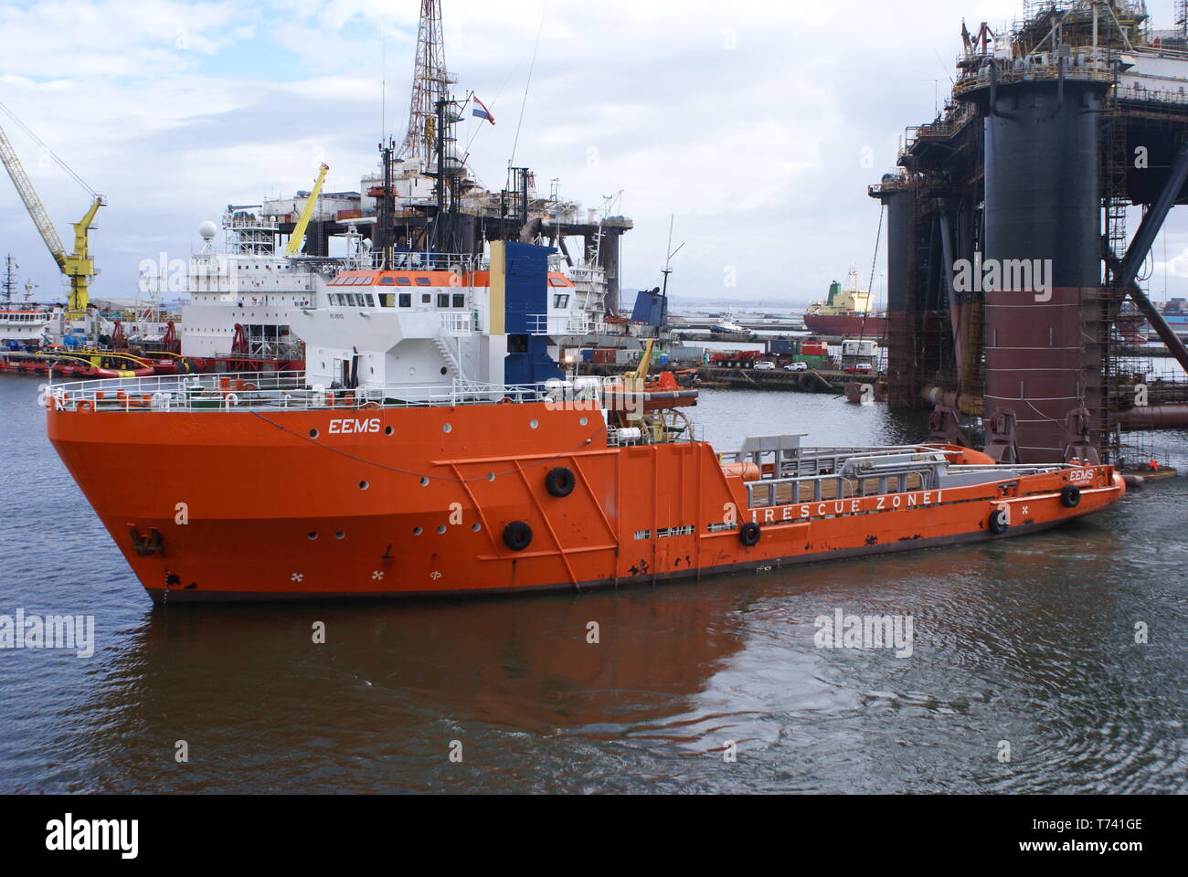 Crane in cape town hires stock photography and images Alamy