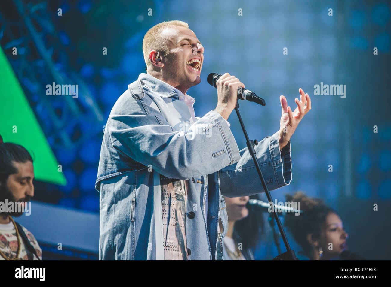 Music nox hi-res stock photography and images - Alamy