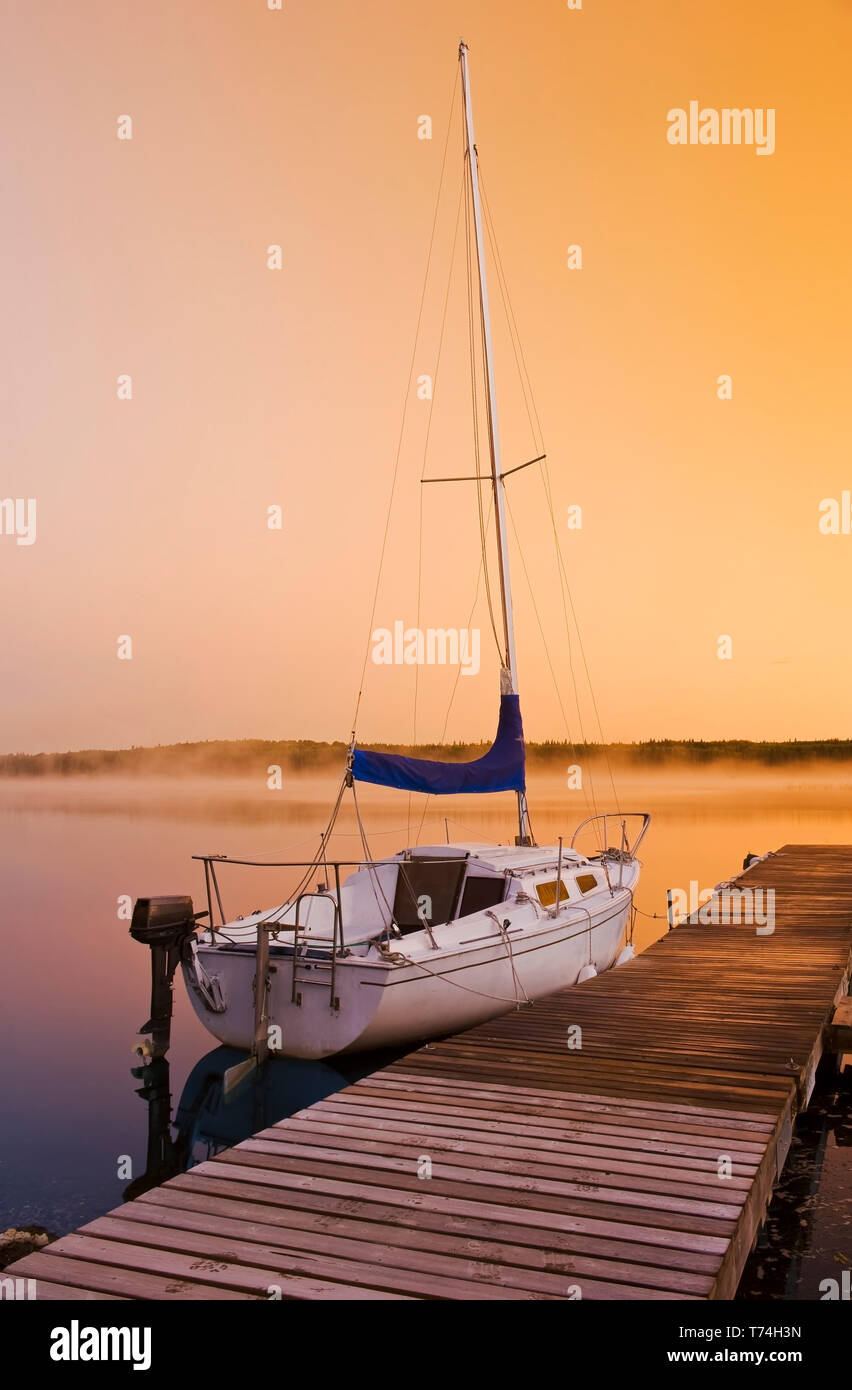 Hanging heart lakes hi-res stock photography and images - Alamy