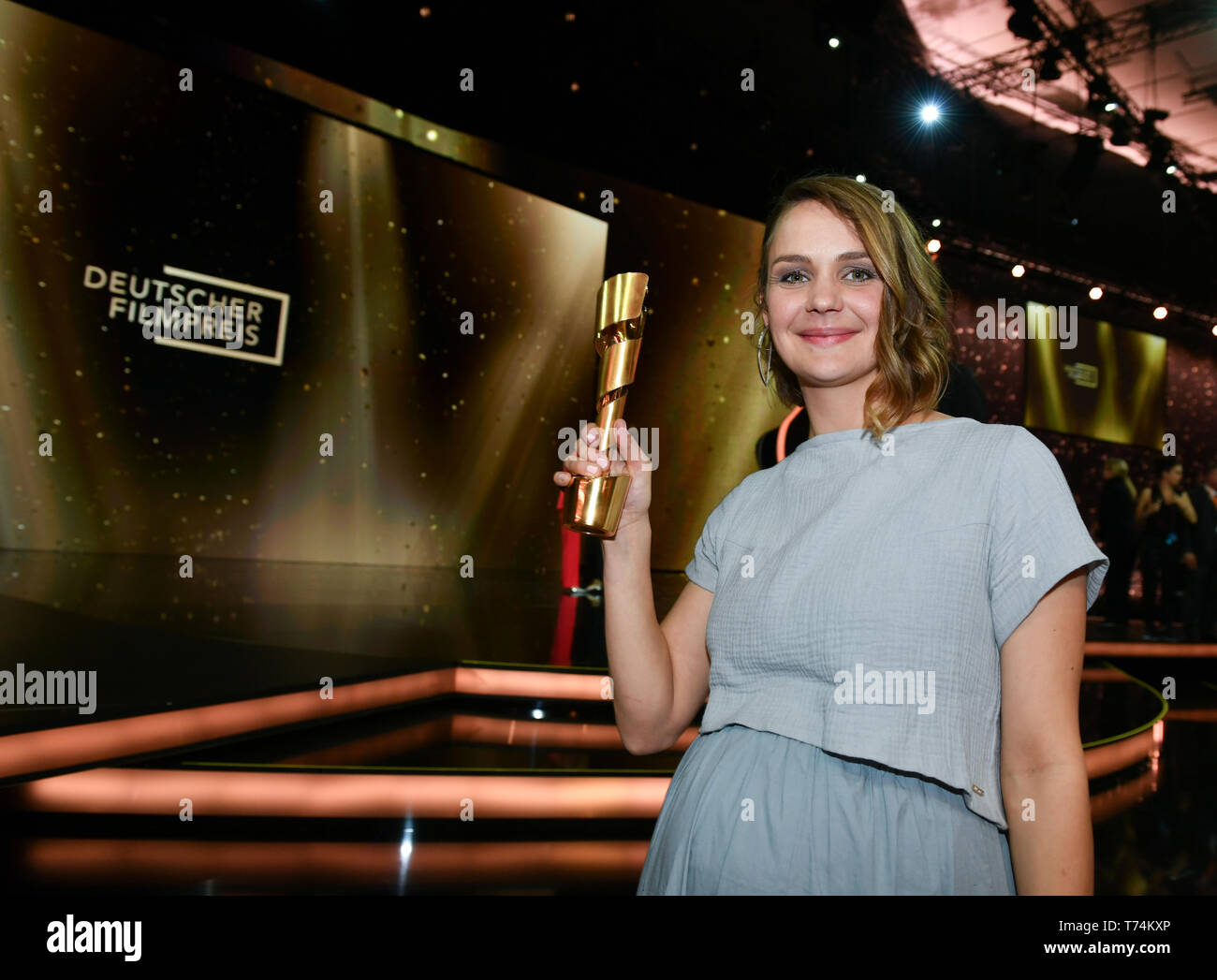 Berlin, Germany. 03rd May, 2019. After receiving the 69th German Film Award  "Lola", actress Luise Heyer is delighted about the award in the category  "Best female supporting role" for the film "Der