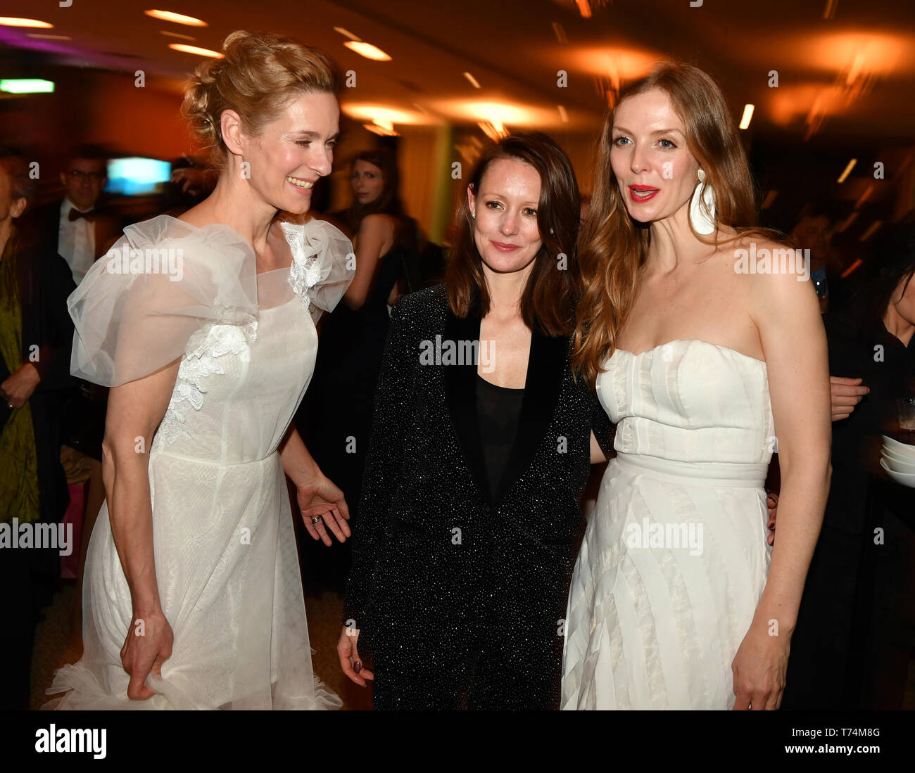 Berlin, Germany. 03rd May, 2019. The actresses Lisa Martinek (l-r