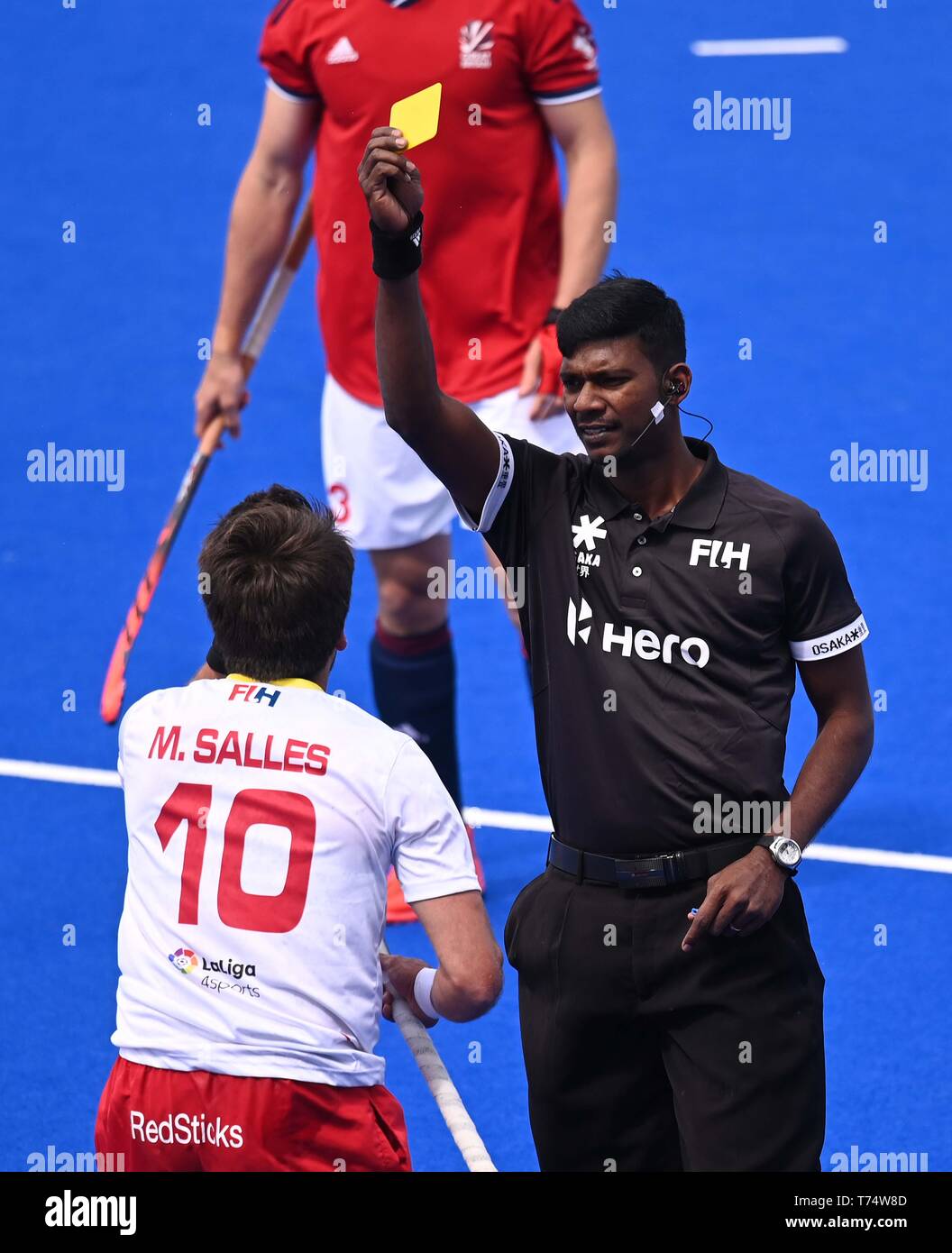 Hockey umpire hi-res stock photography and images - Alamy