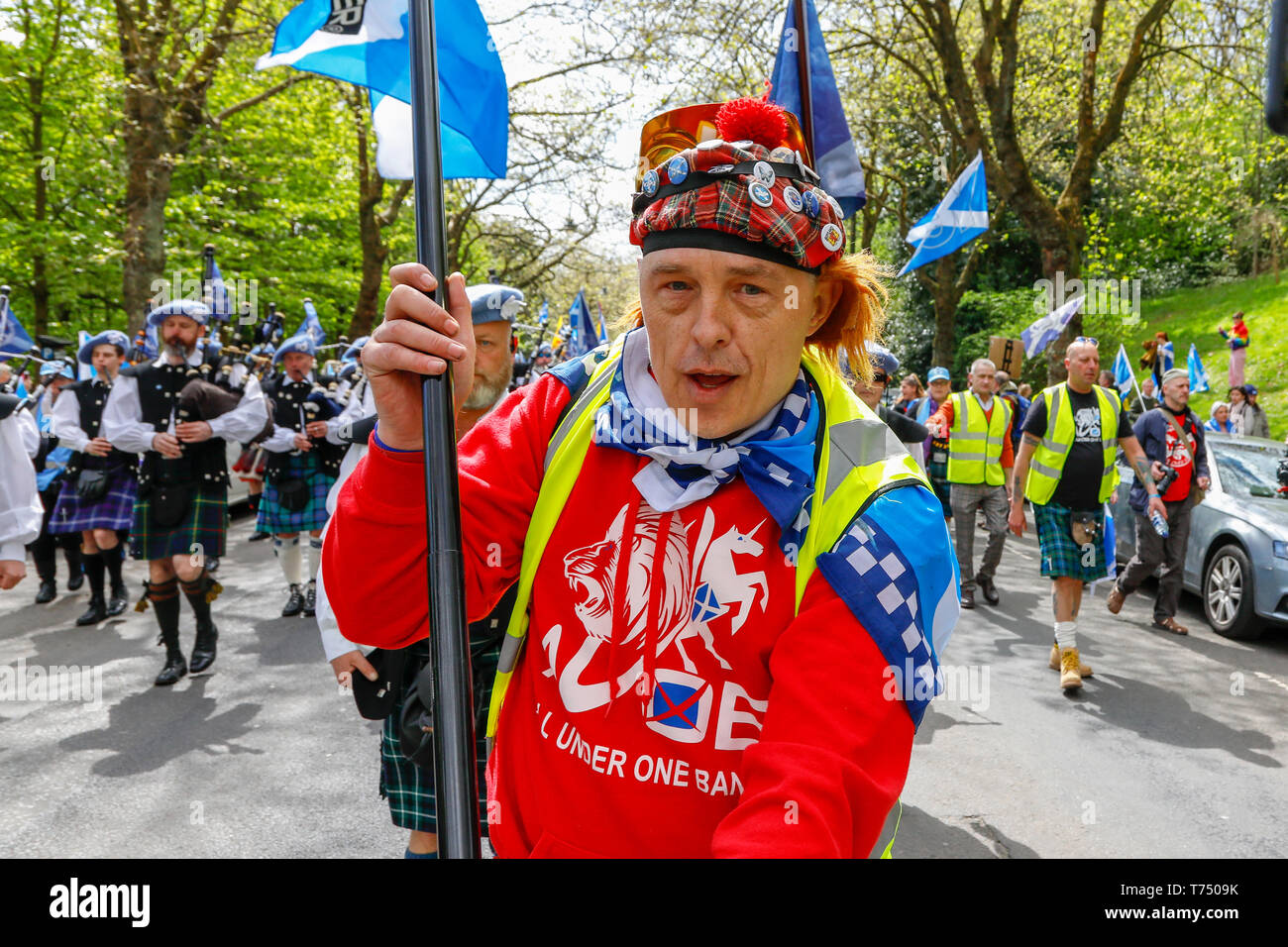 Glasgow, Scotland, UK. 04th May, 2019. An estimated 25,000 people turned out to take part in a parade through Glasgow in support of independence for Scotland. The parade was organised by 'All Under One Banner', a group that co-ordinates all the individual organisations that promote Scottish Independence Credit: Findlay/Alamy Live News Stock Photo
